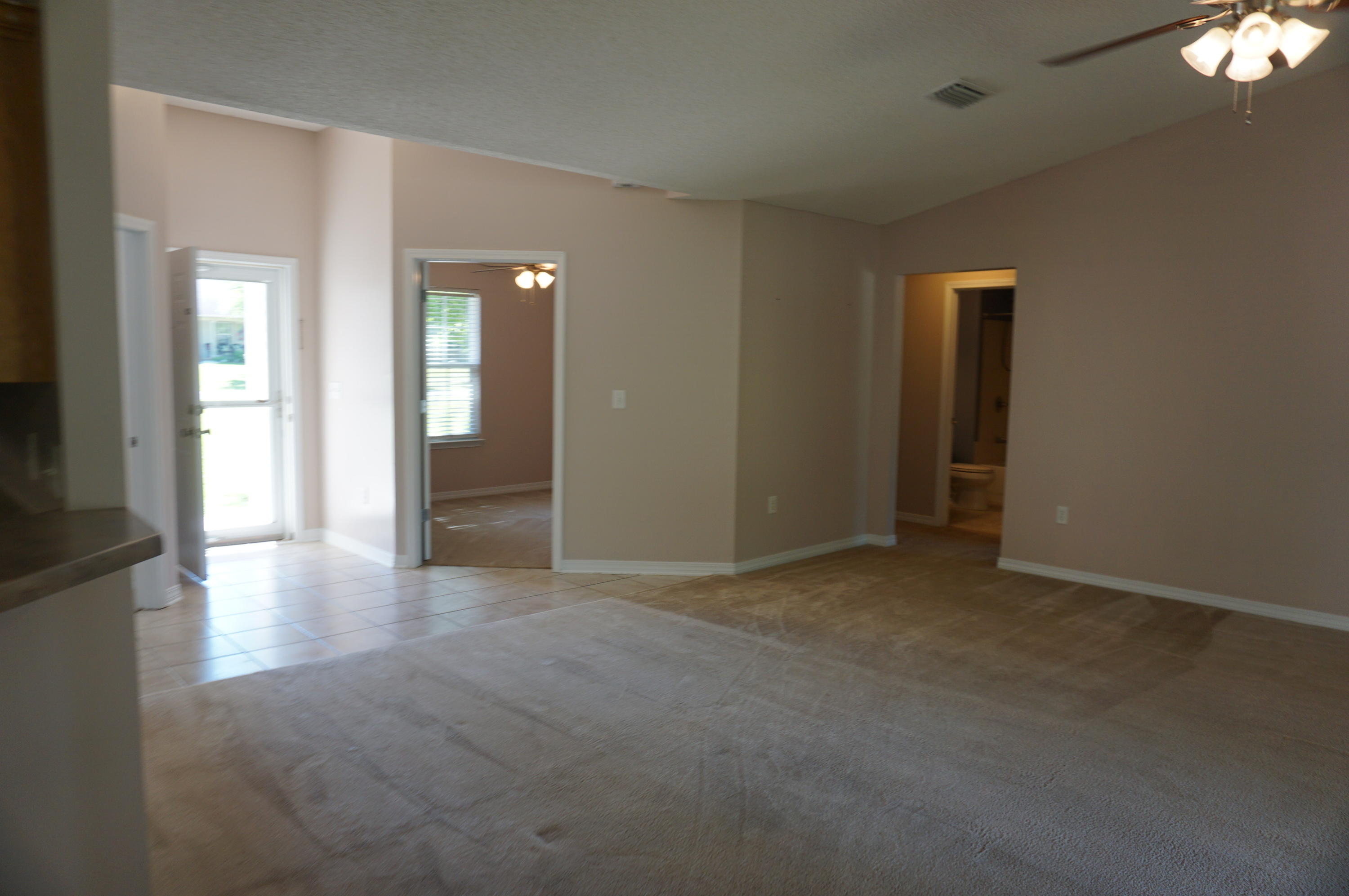 HIDDEN SPRINGS - Residential Lease