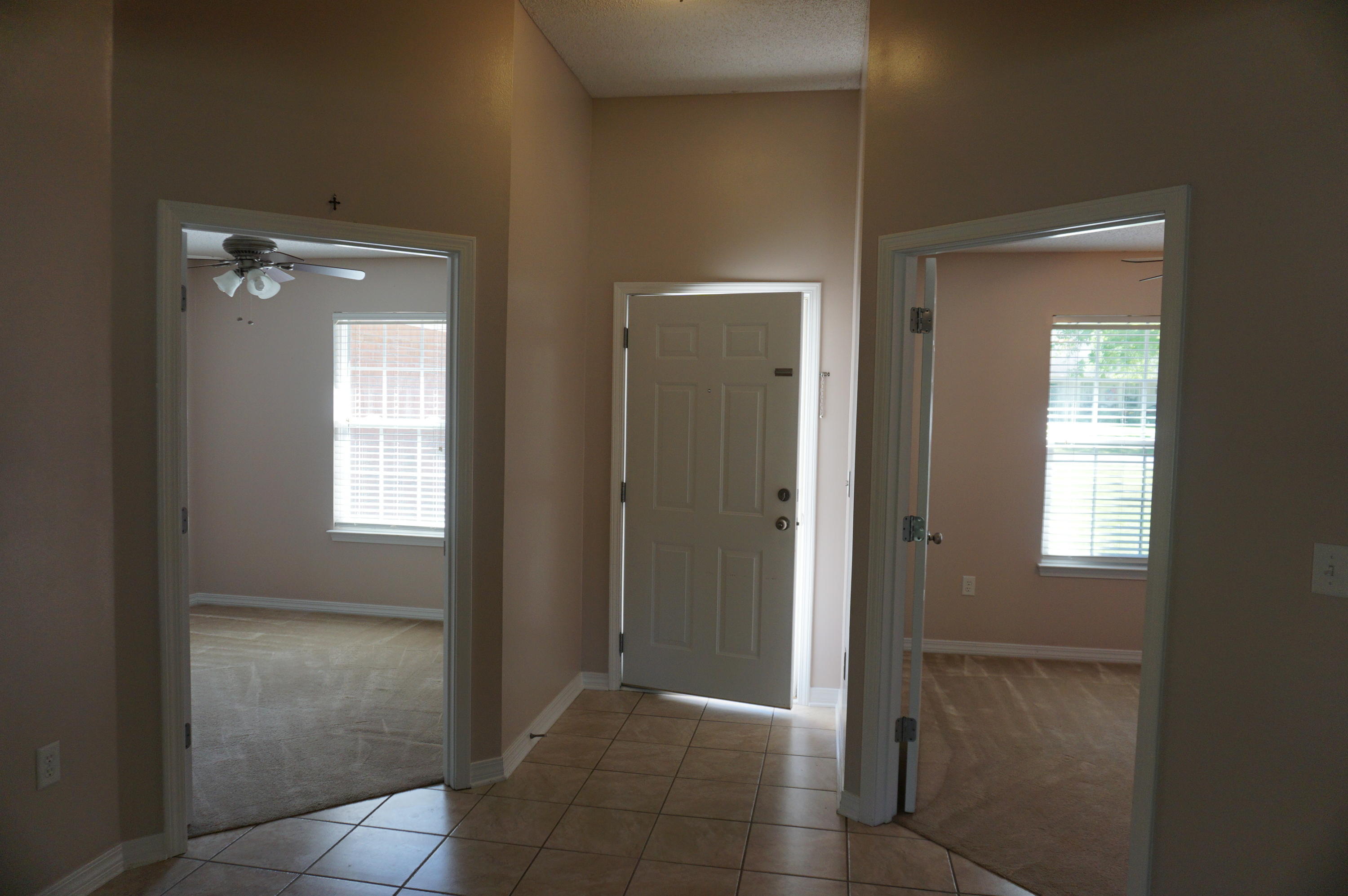 HIDDEN SPRINGS - Residential Lease