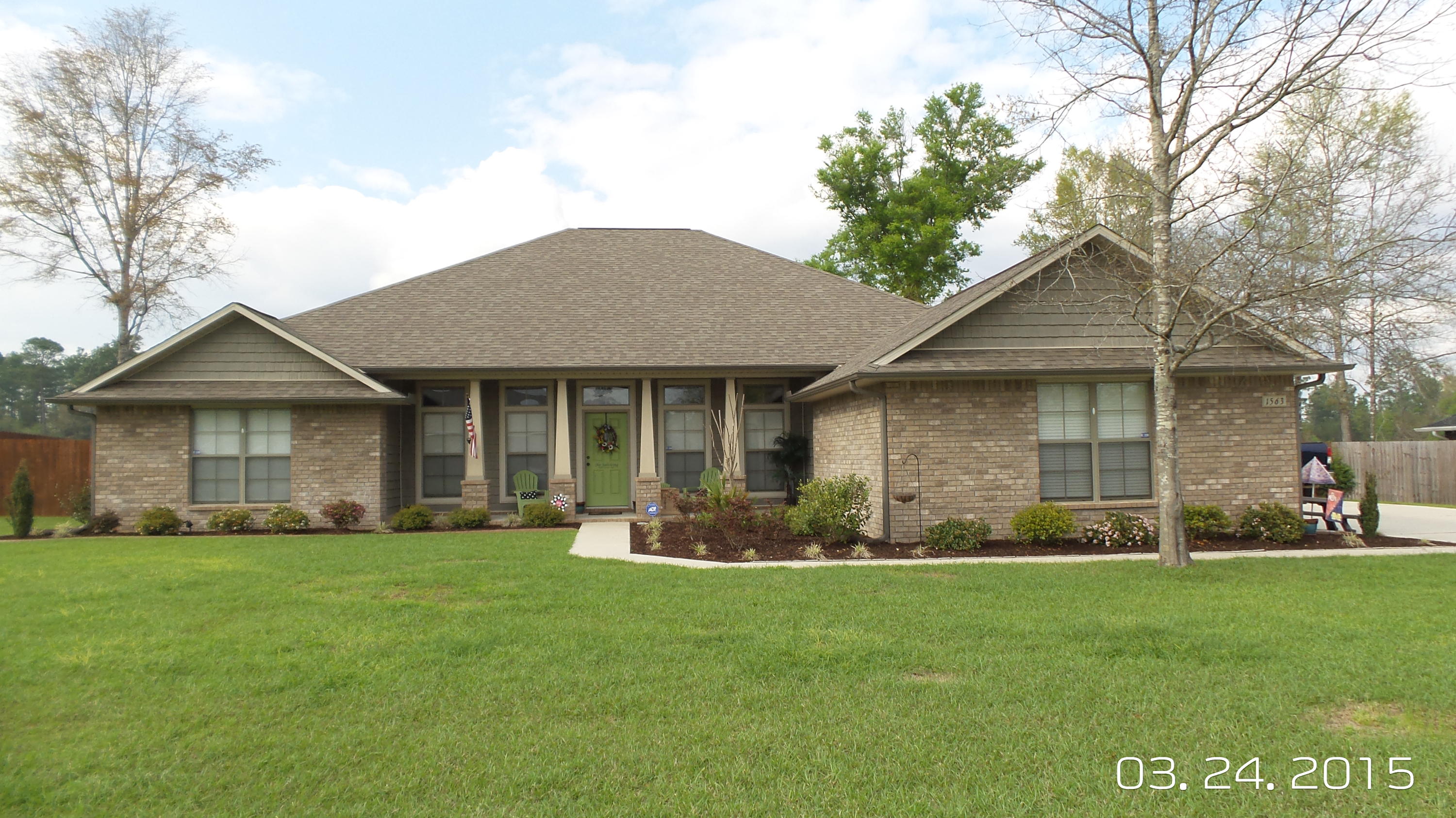 Available 07/22/2016.....Beautiful Craftsman style home featuring 4/3 floor plan. Over 2600 sqft. of living space located in Mossy Oak Subdivision. Covered front porch invites you to enter into the foyer with an office space and formal dining room to your left and right. Open concept floor plan with eat in kitchen and breakfast bar. The kitchen boasts all modern day living amenities and large laundry room. The master features plenty of room for KING size furniture and custom bath, double vanities, tile shower, garden tub, and so much more. The additional bedrooms are spacious and the 4th bedroom features an attached bath as well. Covered back porch to a fantastic back yard. Country living at its best. 3 car garage for additional space. No inside smoking. No cats {allergies}.