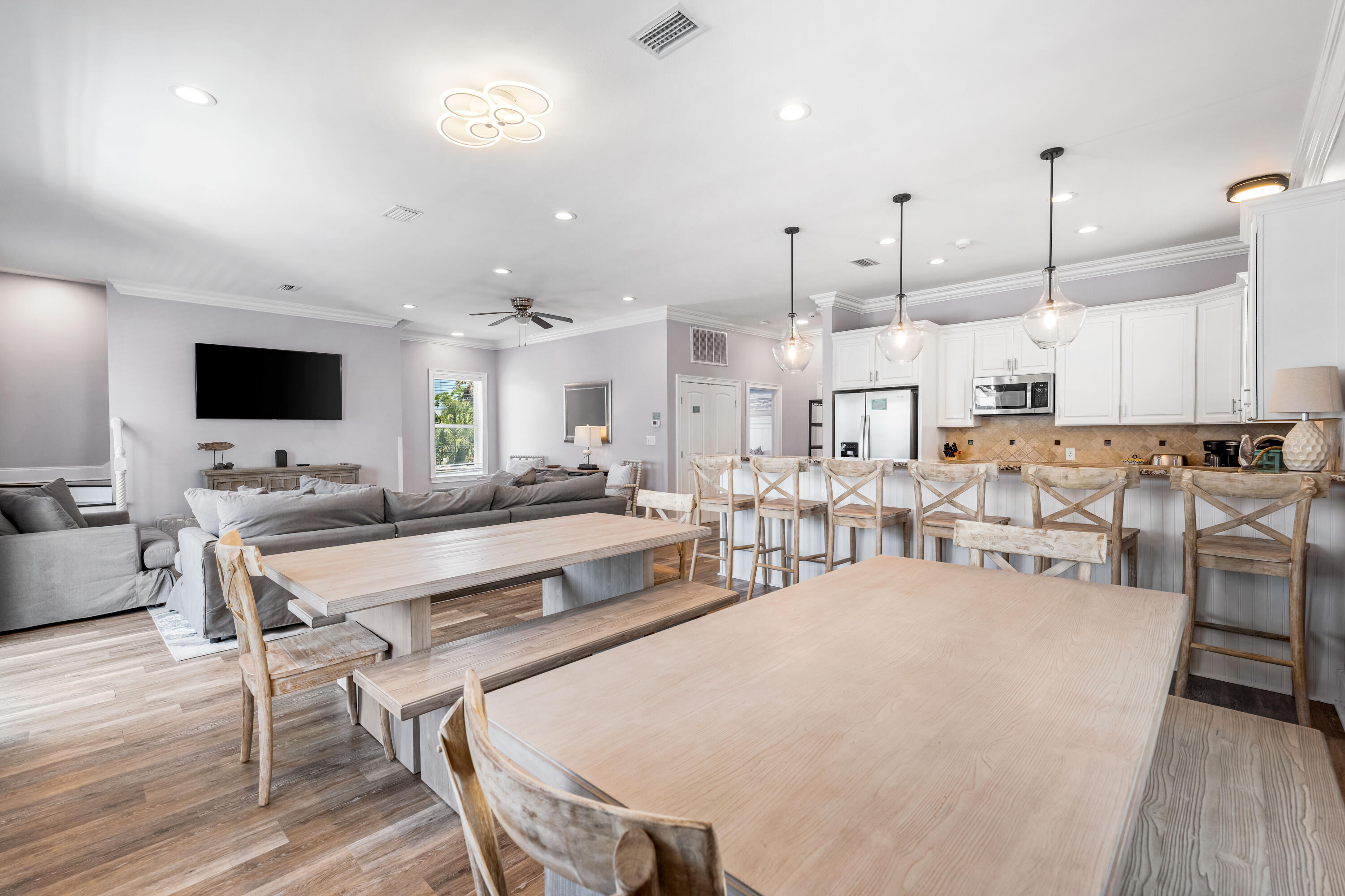 FRANGISTA BEACH 1ST ADDN - Residential