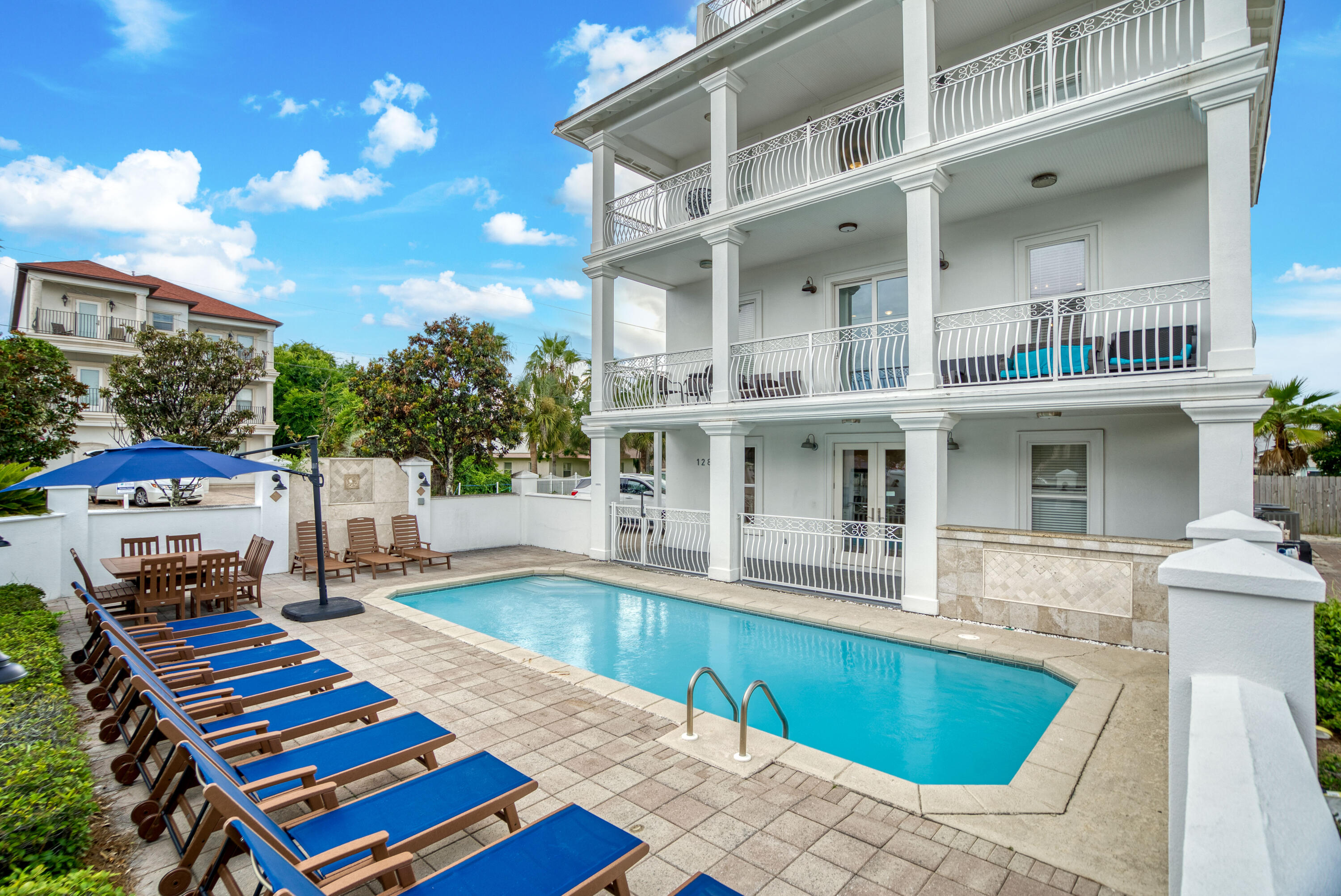 FRANGISTA BEACH 1ST ADDN - Residential