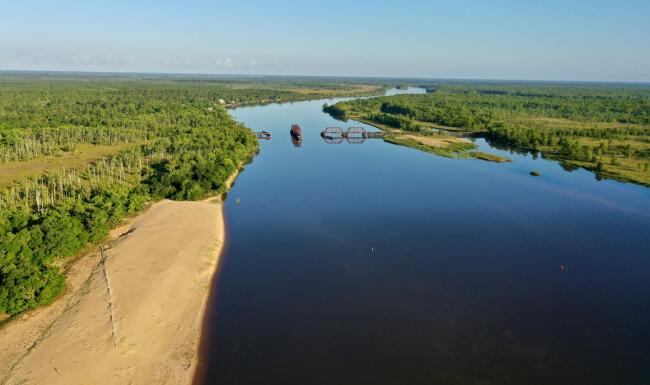 River's Edge - Land