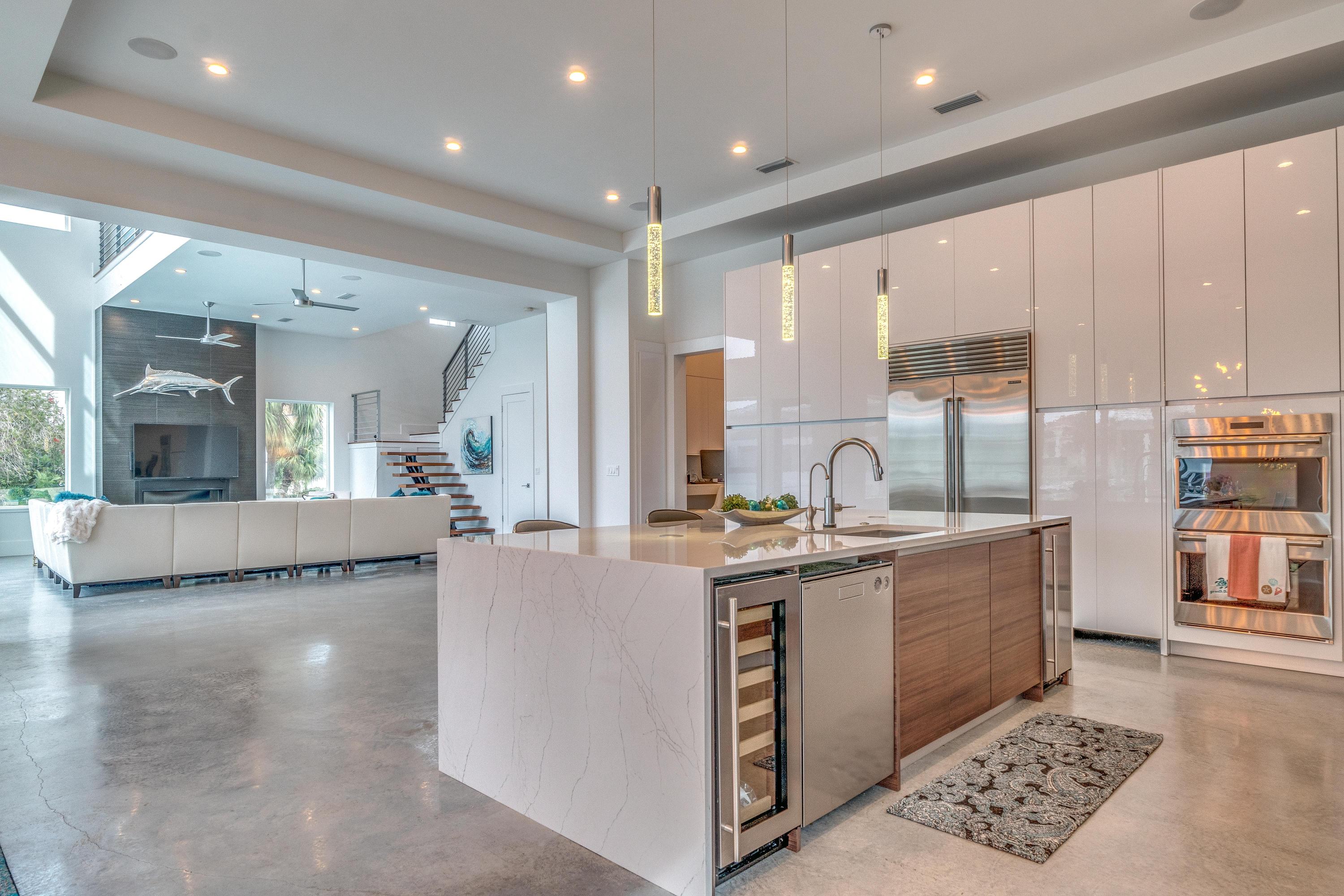 HOLIDAY ISLE - Residential