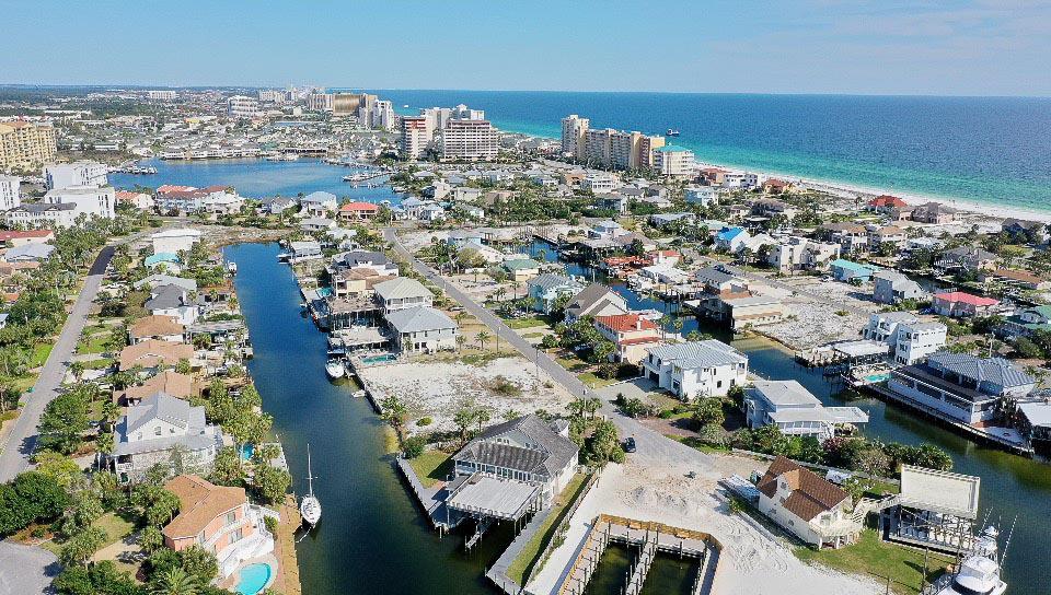 HOLIDAY ISLE - Residential