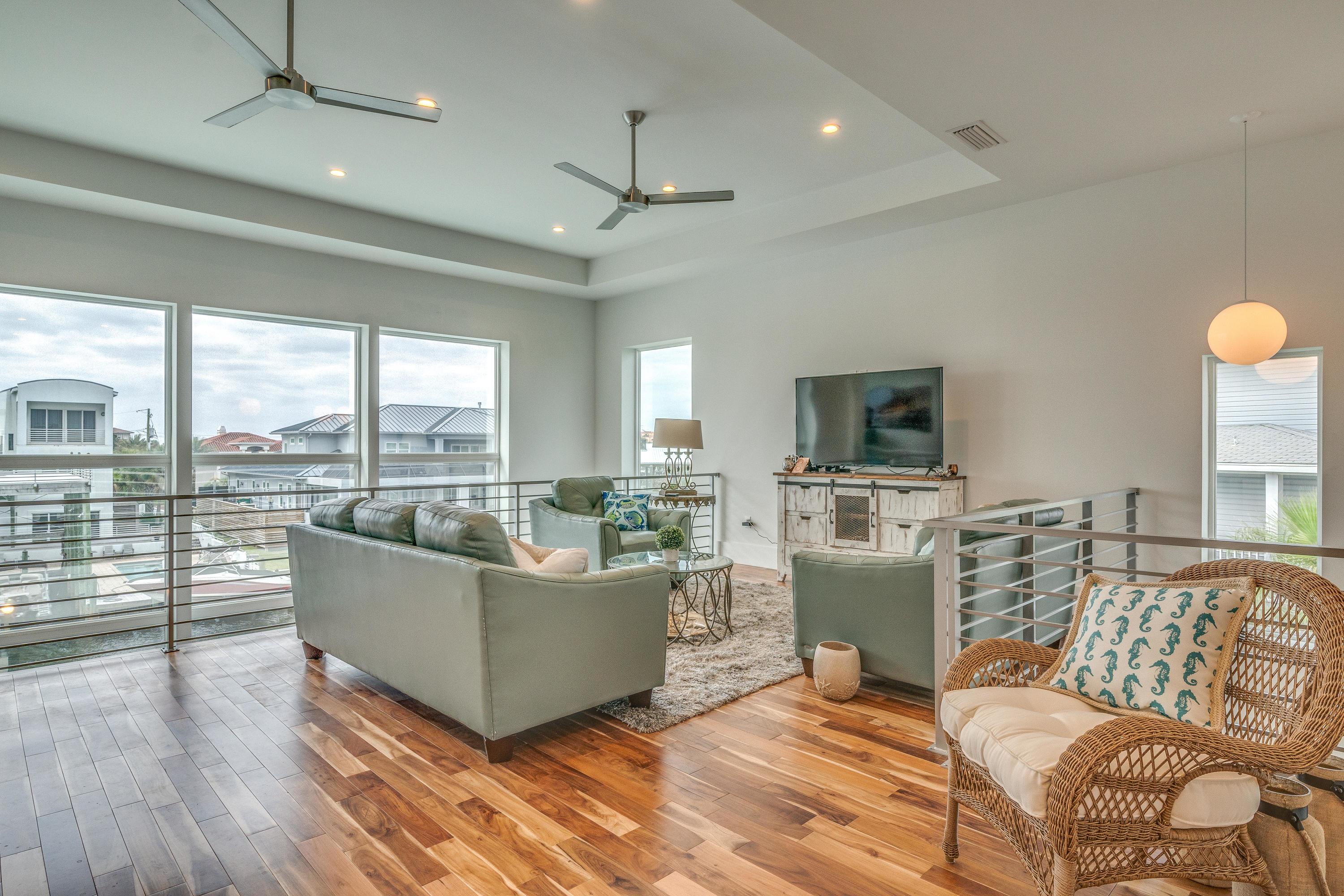 HOLIDAY ISLE - Residential