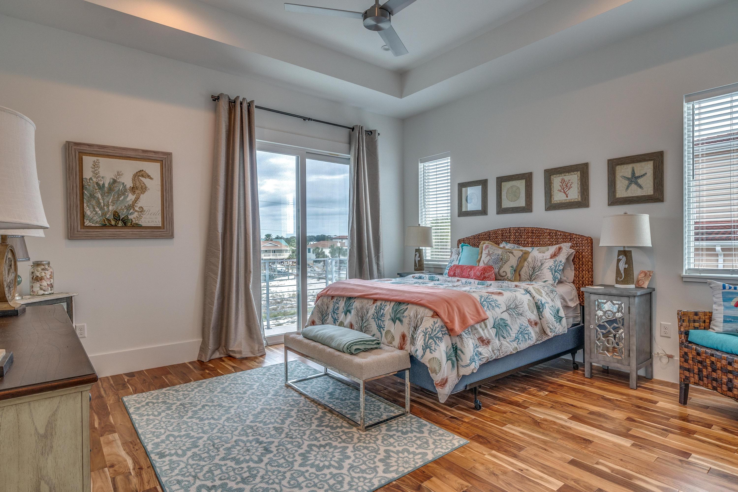 HOLIDAY ISLE - Residential