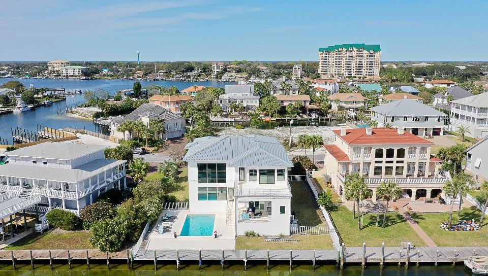 HOLIDAY ISLE - Residential