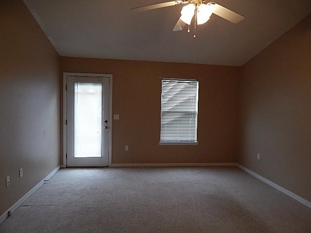 OAKDALE MINI FARMS RESUB BLK 18 - Residential Lease
