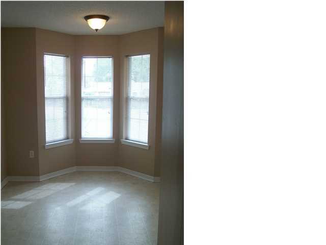 OAKDALE MINI FARMS RESUB BLK 18 - Residential Lease