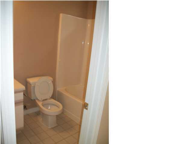 OAKDALE MINI FARMS RESUB BLK 18 - Residential Lease