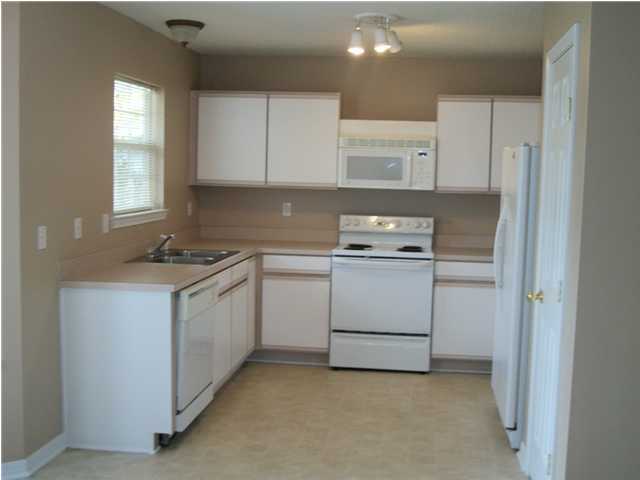 OAKDALE MINI FARMS RESUB BLK 18 - Residential Lease