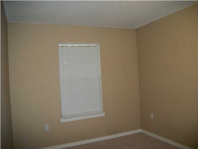 OAKDALE MINI FARMS RESUB BLK 18 - Residential Lease