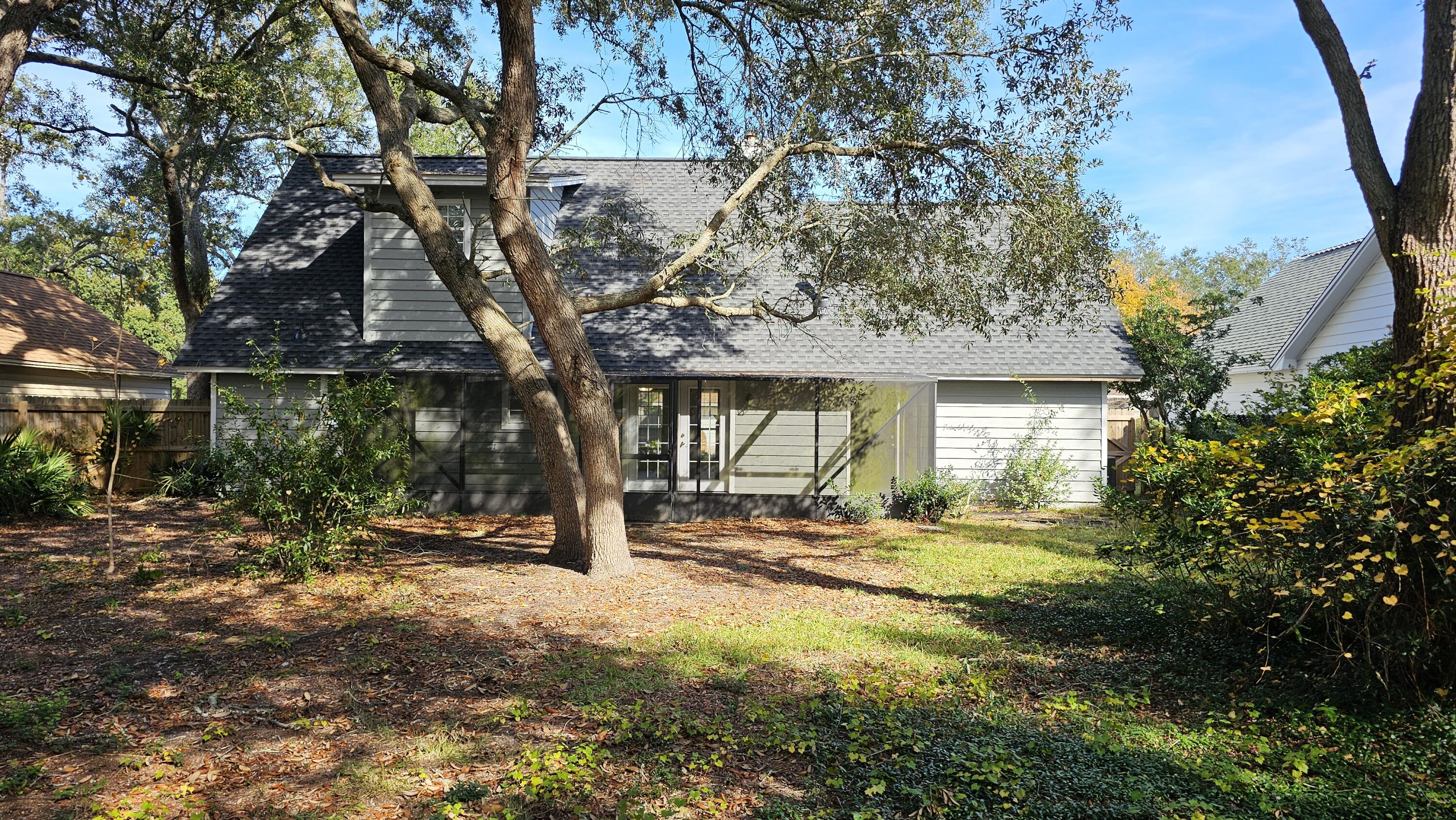 PARKWOOD PLACE AT BLUEWATER BAY - Residential Lease