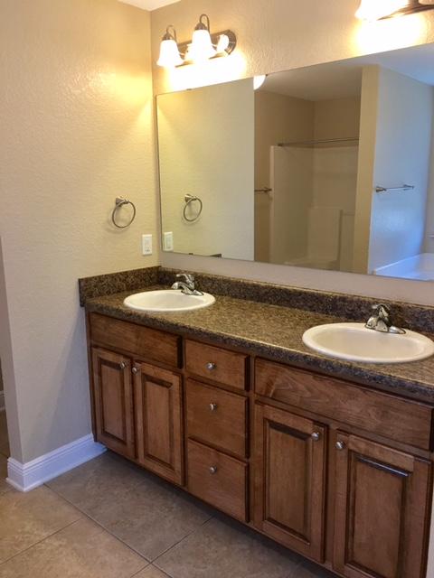 FOX VALLEY - Residential Lease
