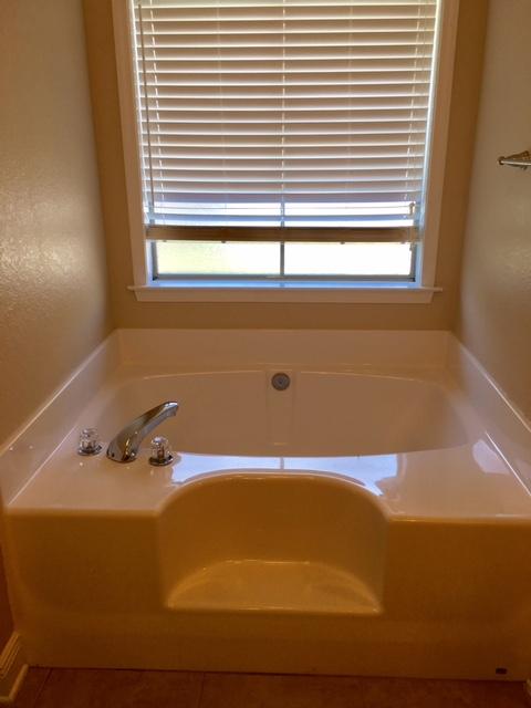 FOX VALLEY - Residential Lease