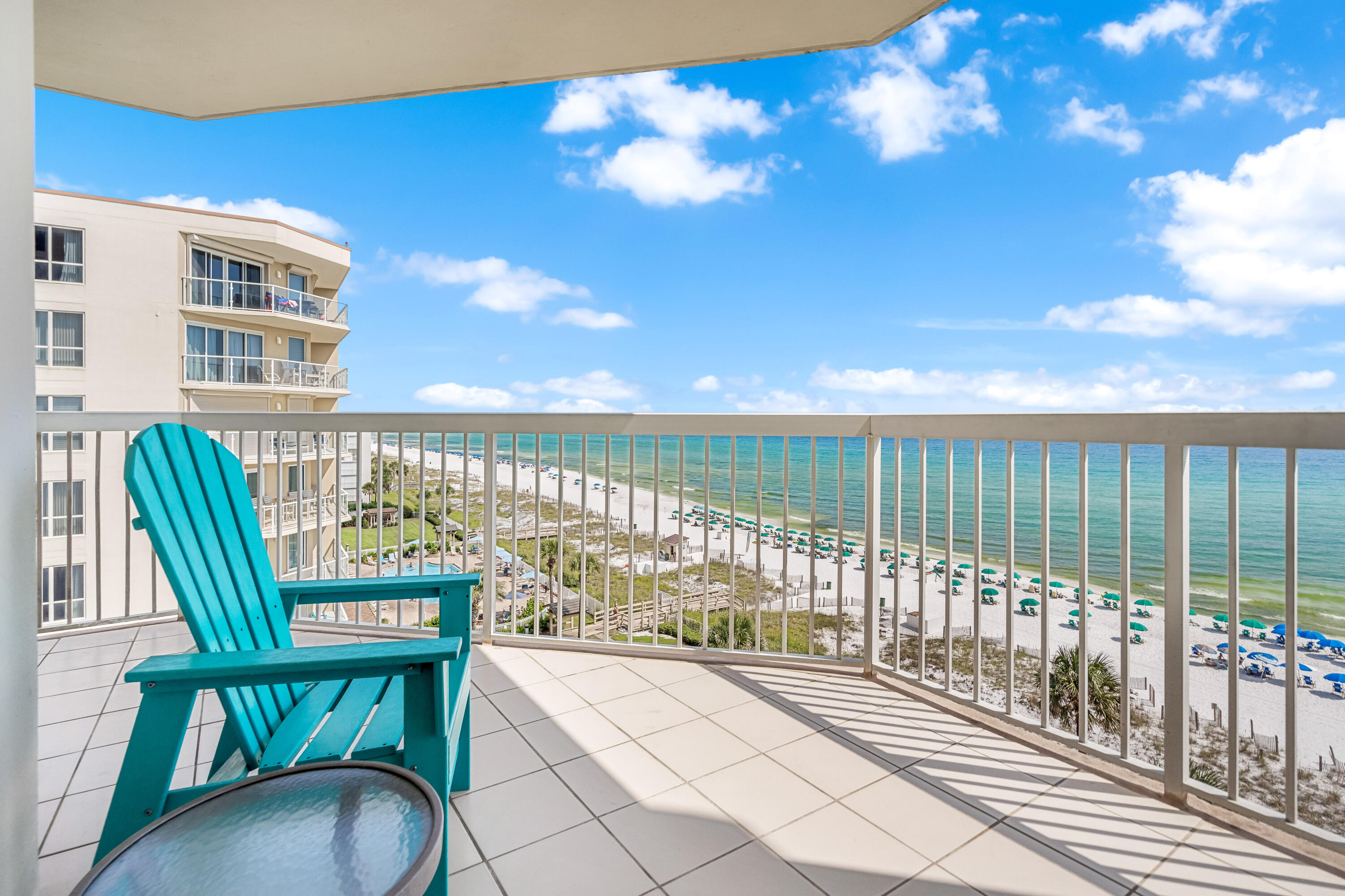 SILVER BEACH TOWERS - Residential