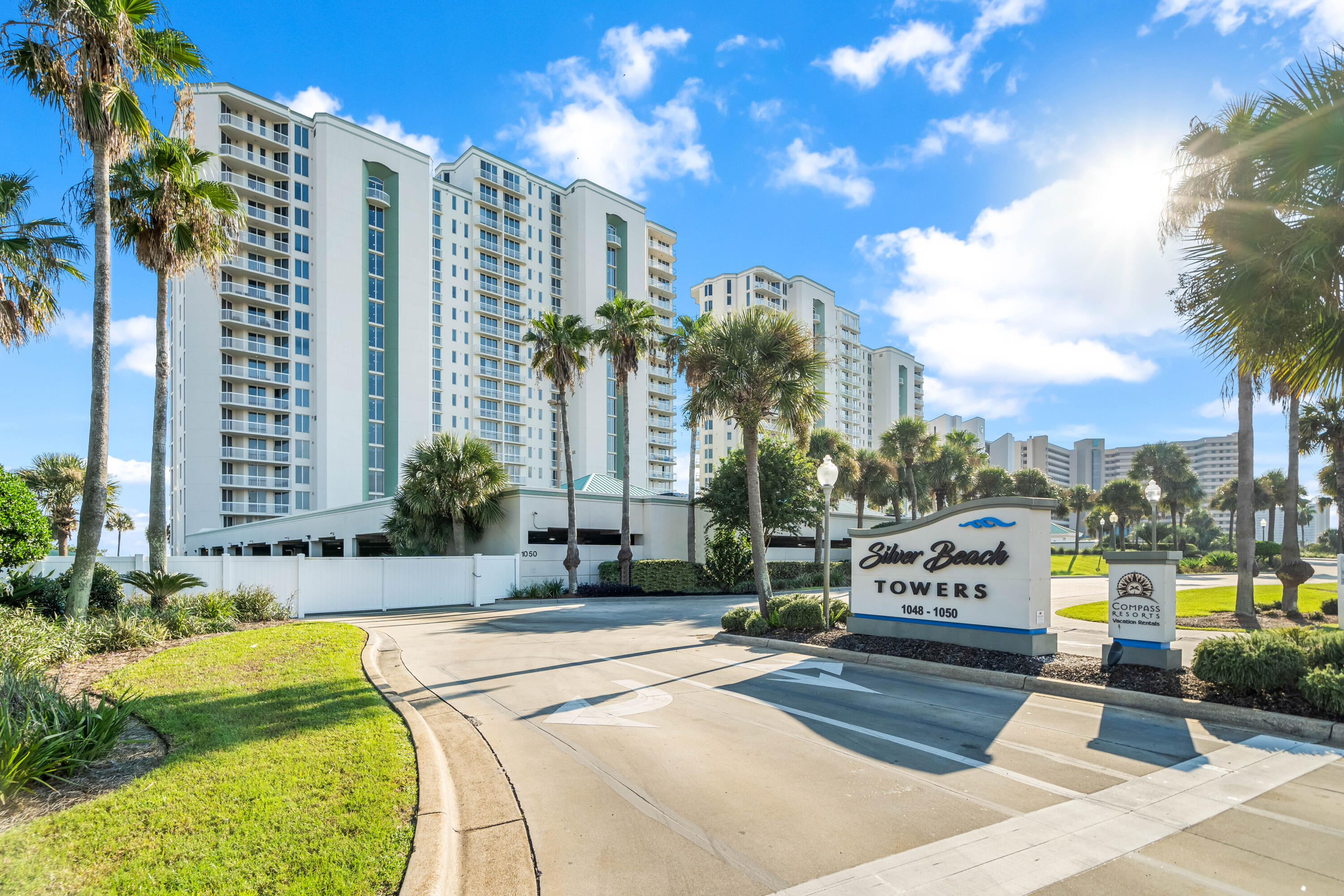SILVER BEACH TOWERS - Residential