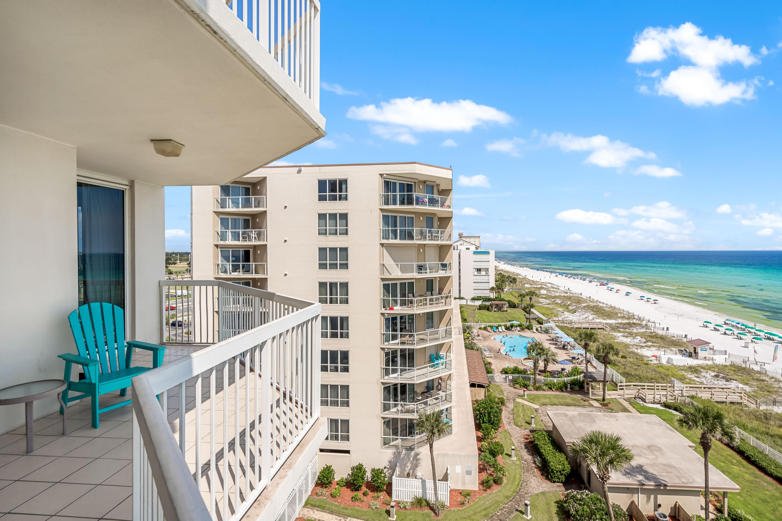 SILVER BEACH TOWERS - Residential
