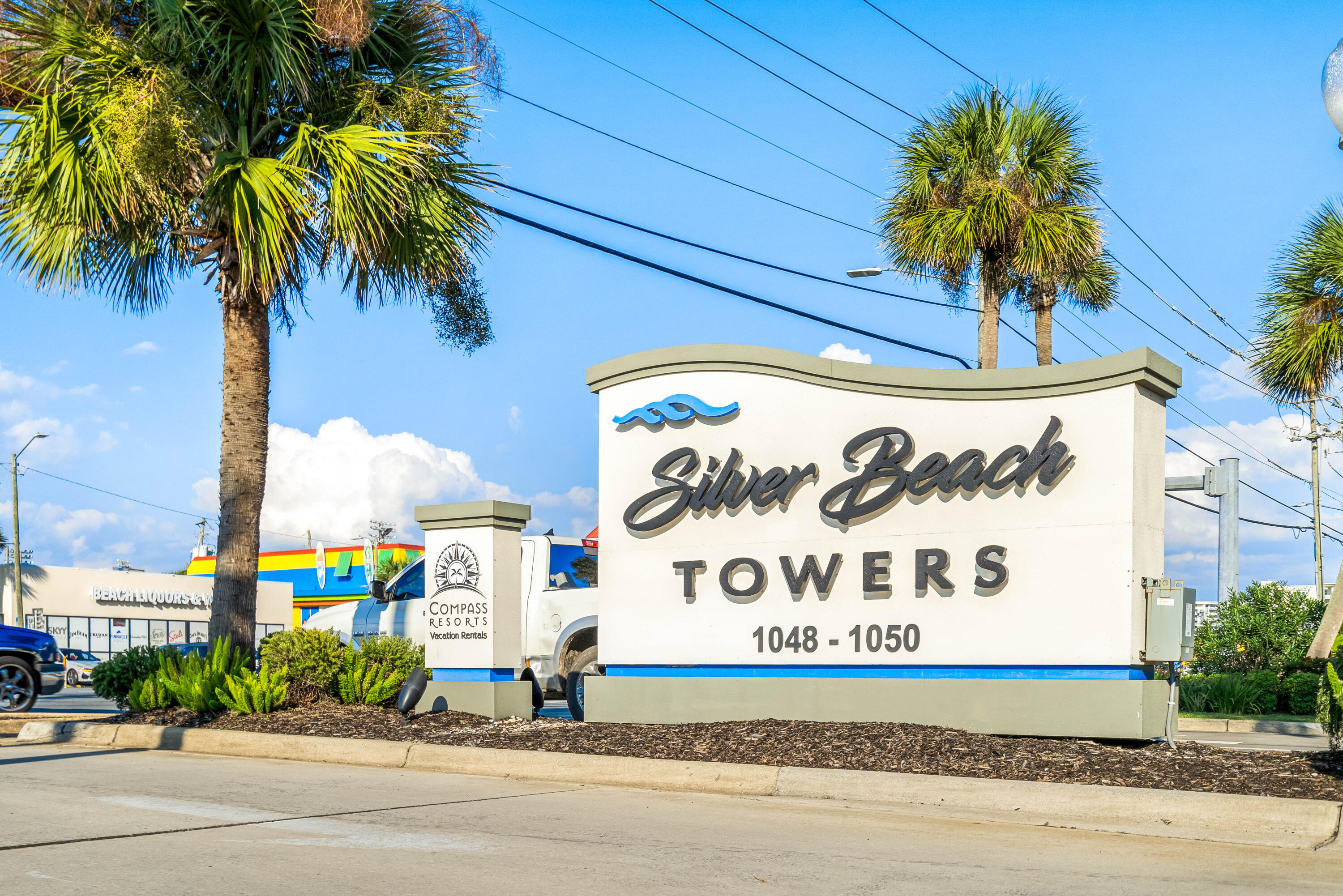 SILVER BEACH TOWERS - Residential