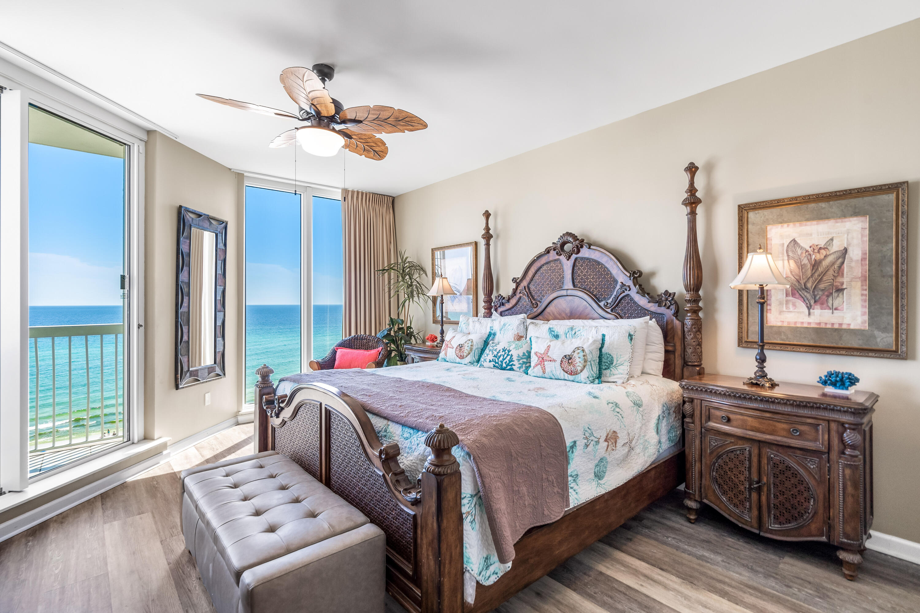 SILVER BEACH TOWERS - Residential