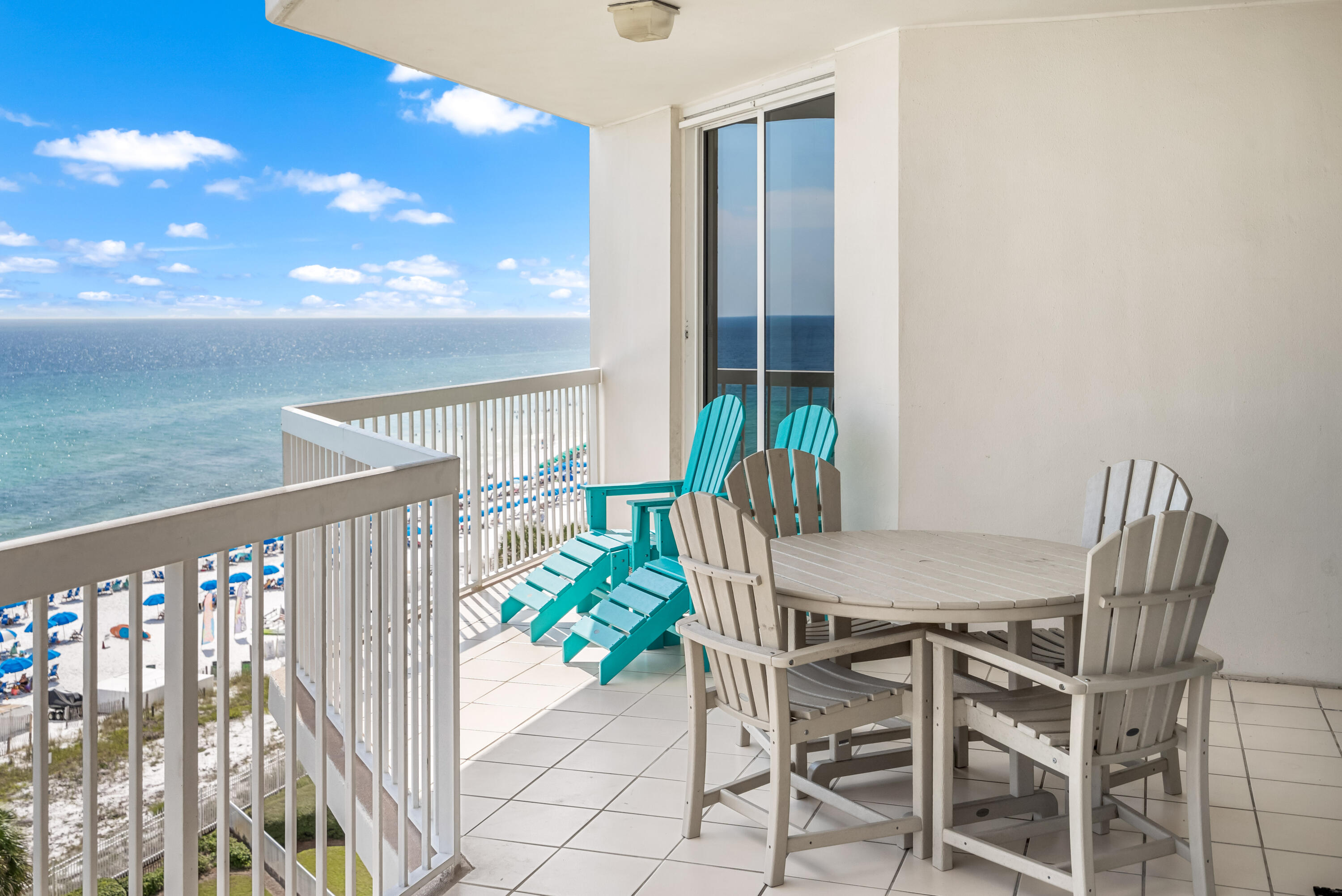SILVER BEACH TOWERS - Residential