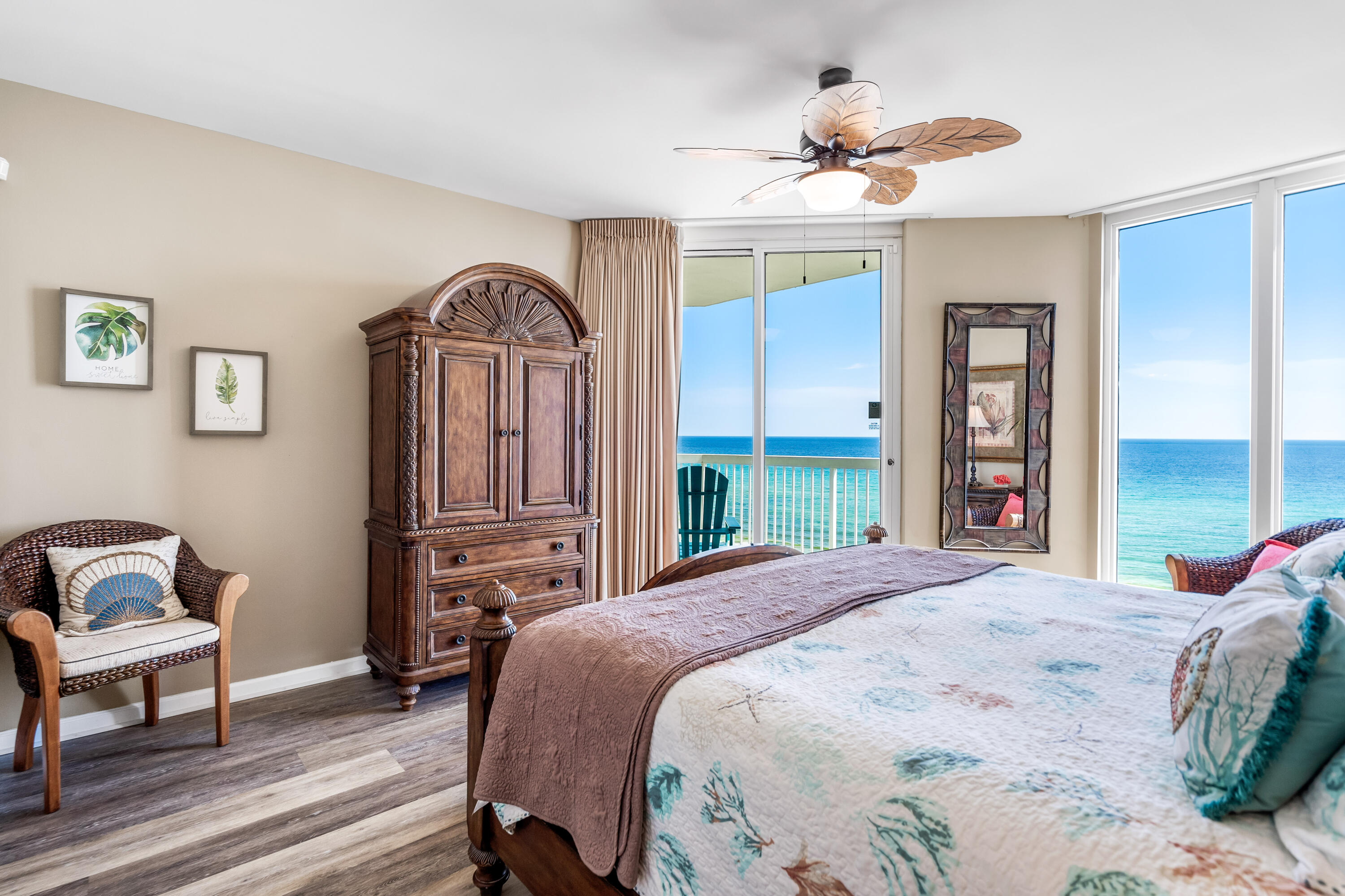 SILVER BEACH TOWERS - Residential