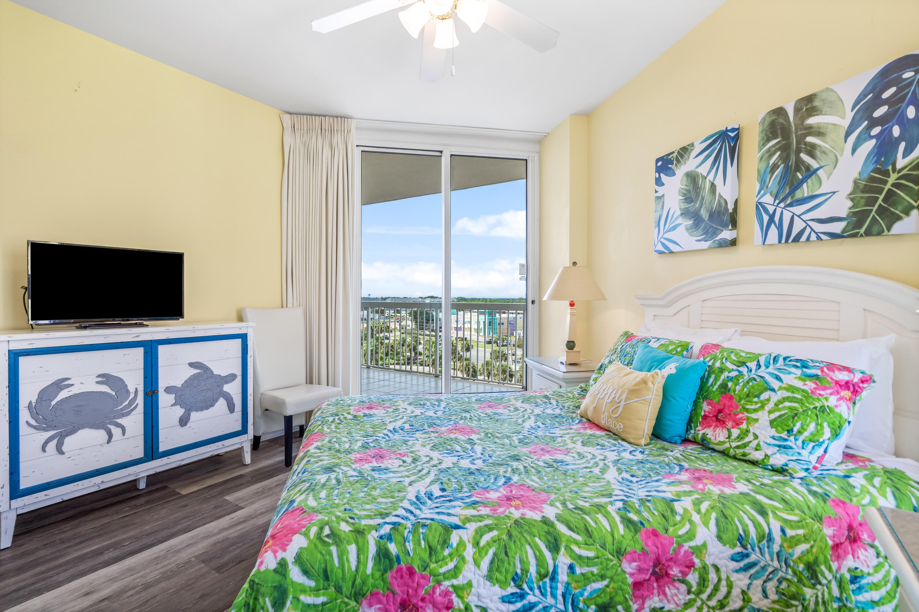 SILVER BEACH TOWERS - Residential
