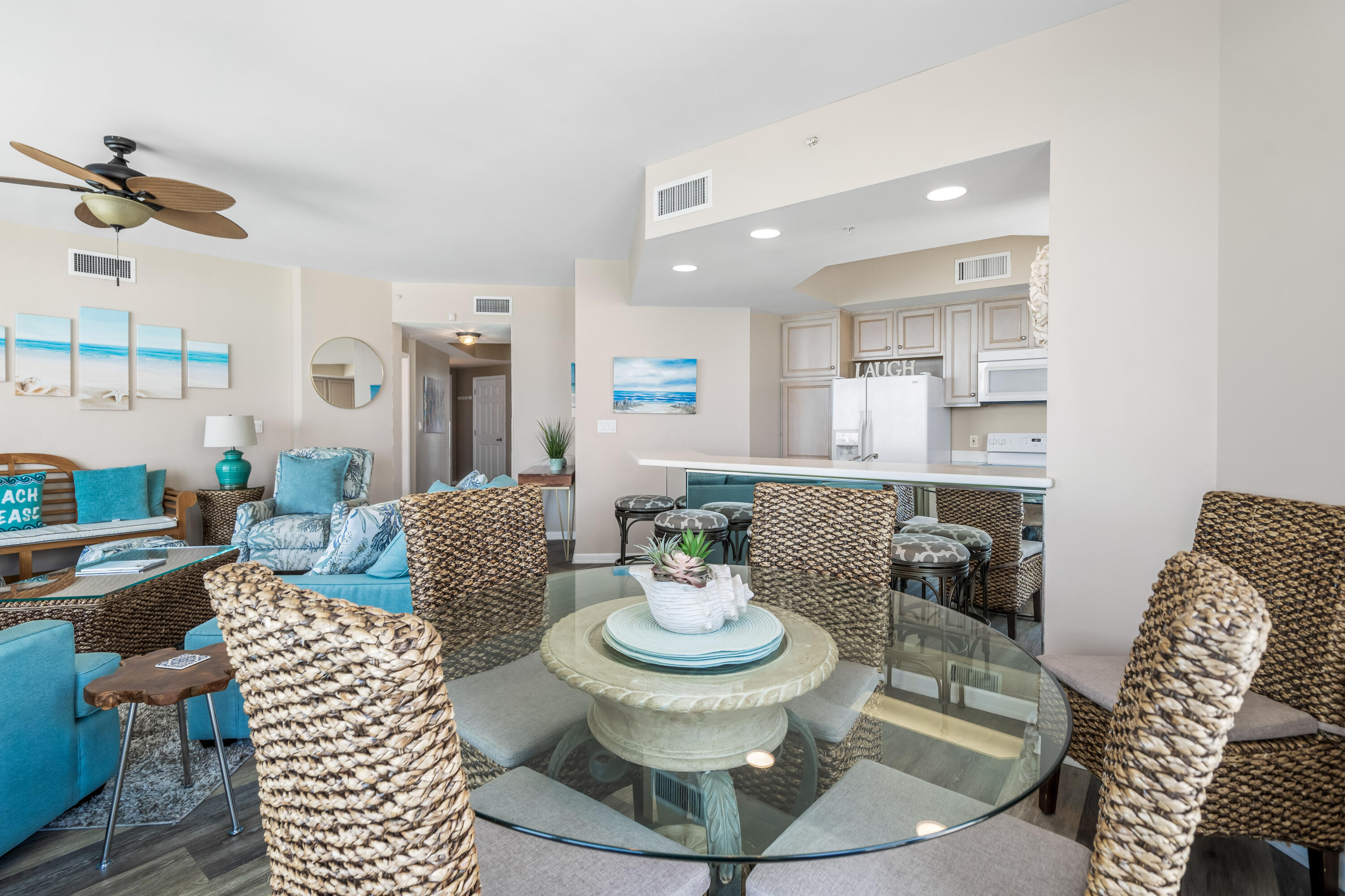 SILVER BEACH TOWERS - Residential