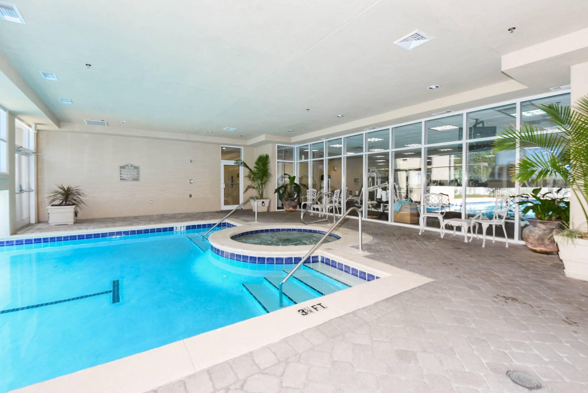 ST. MAARTEN AT SILVER SHELLS - Residential