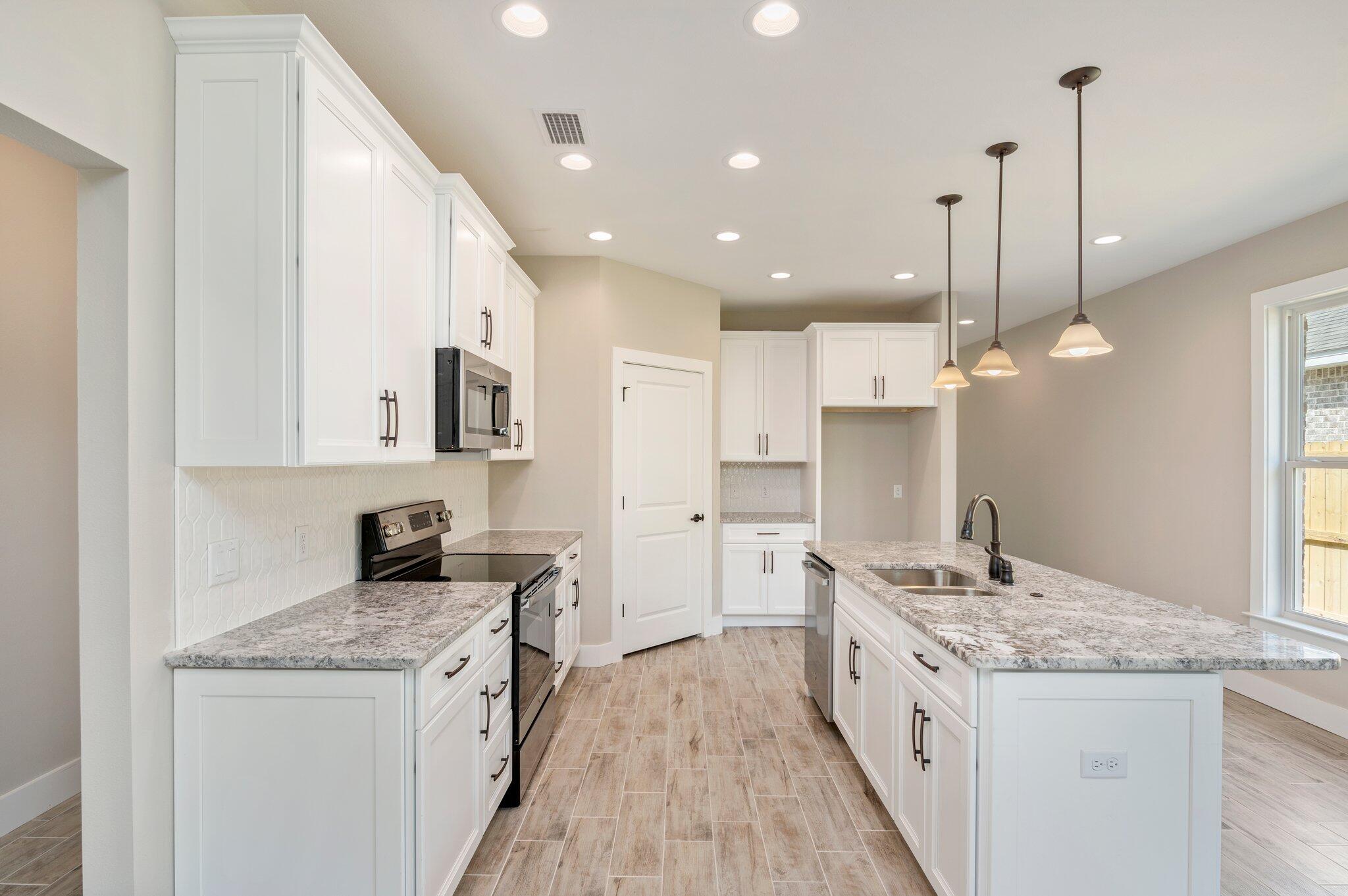 FOREST HEIGHTS - Residential