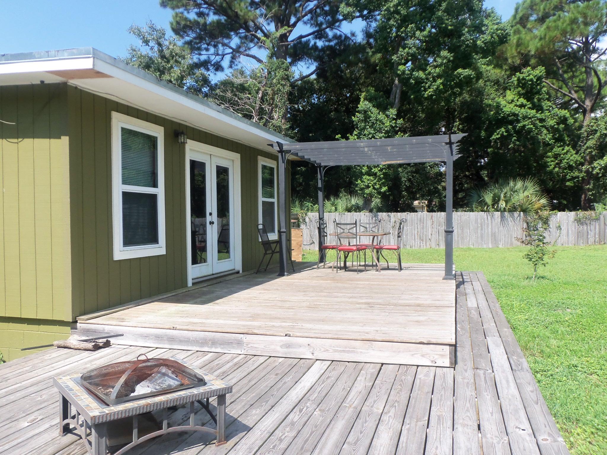 SEABREEZE 5TH ADDN - Residential Lease