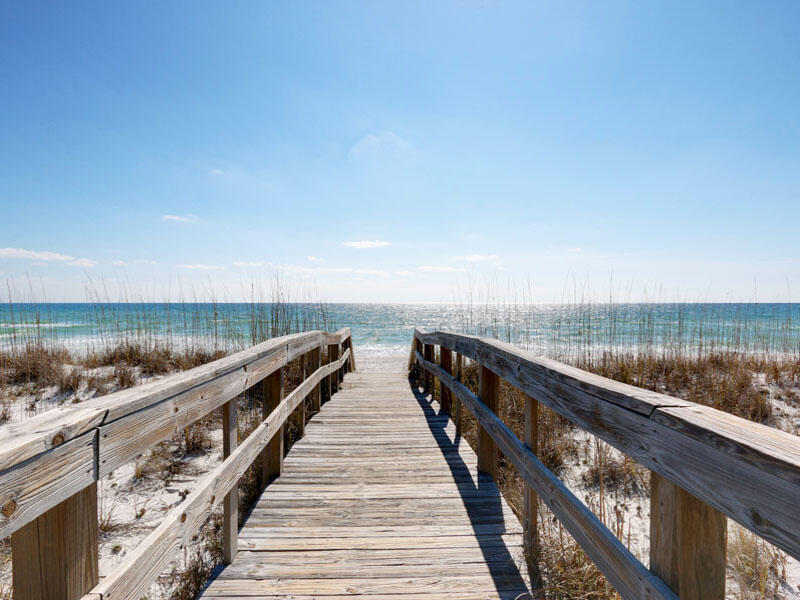 VILLAS ON THE GULF - Residential