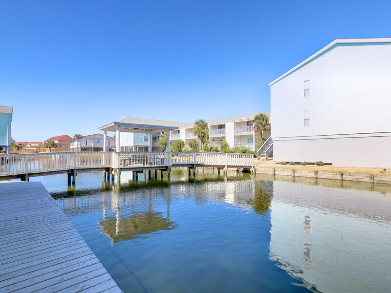 VILLAS ON THE GULF - Residential