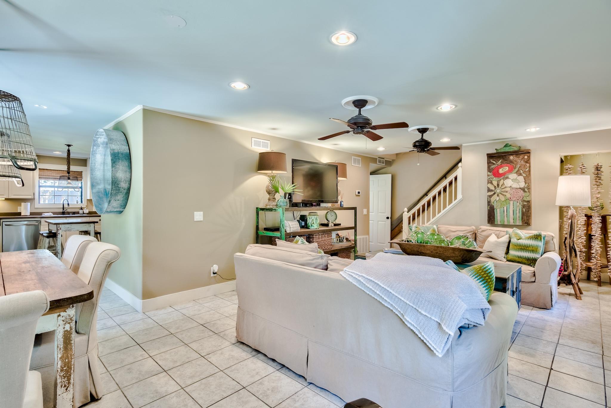 EASTERN LAKE ESTATES - Residential
