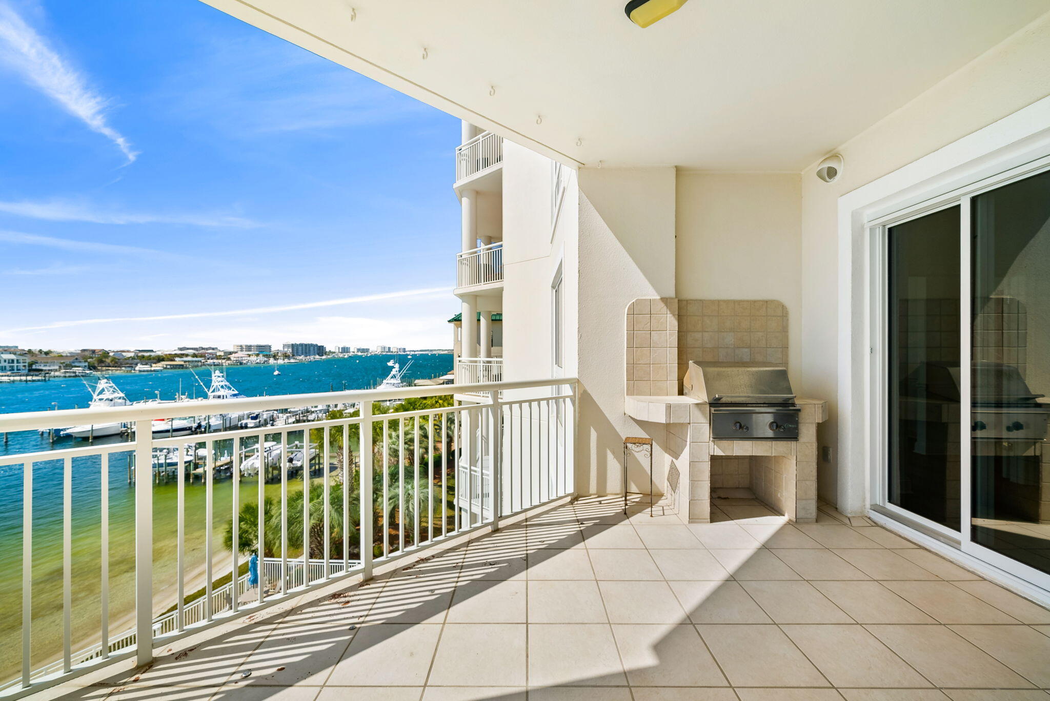 GRAND HARBOR - Residential