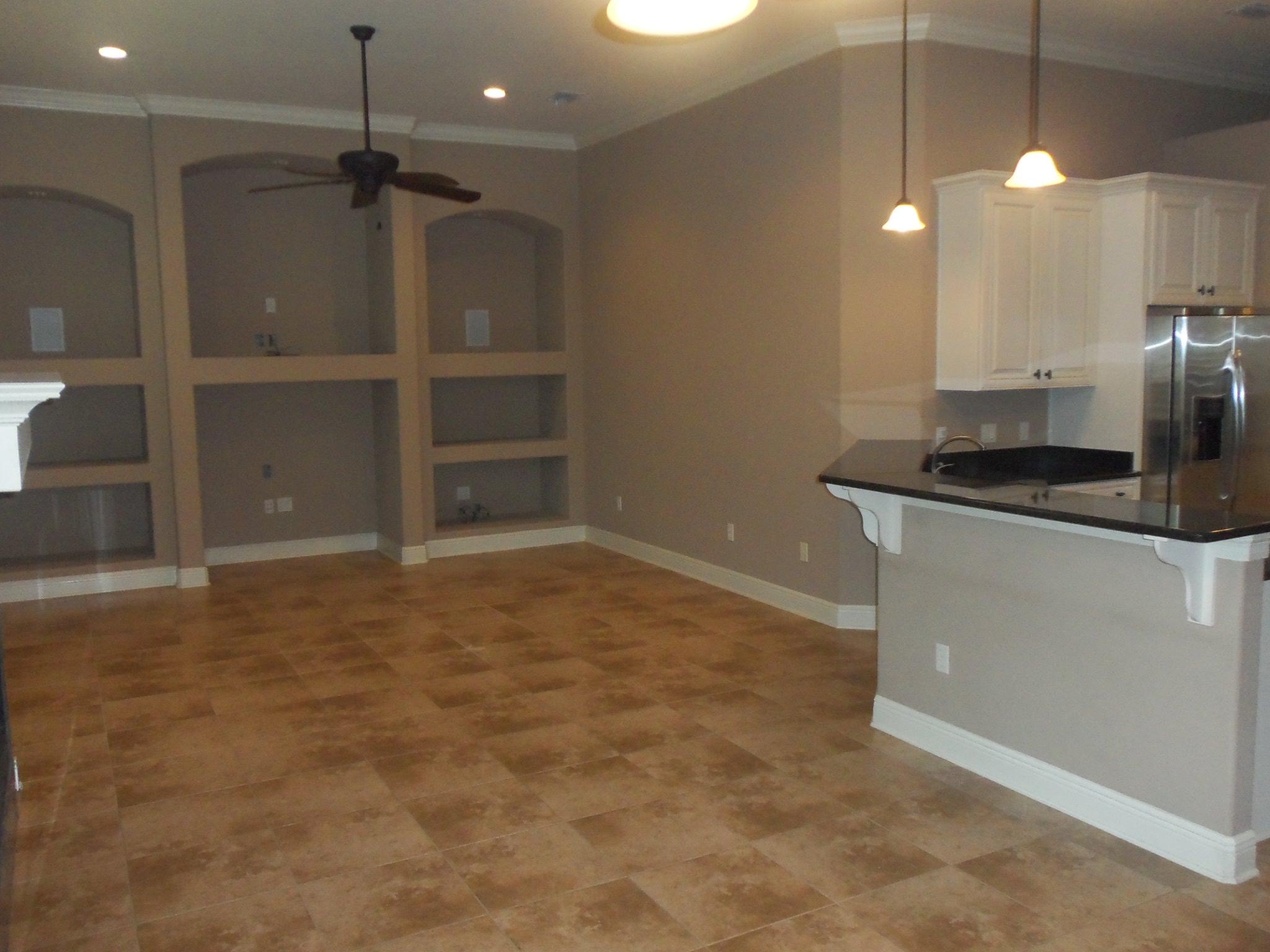 HERITAGE PARK - Residential Lease