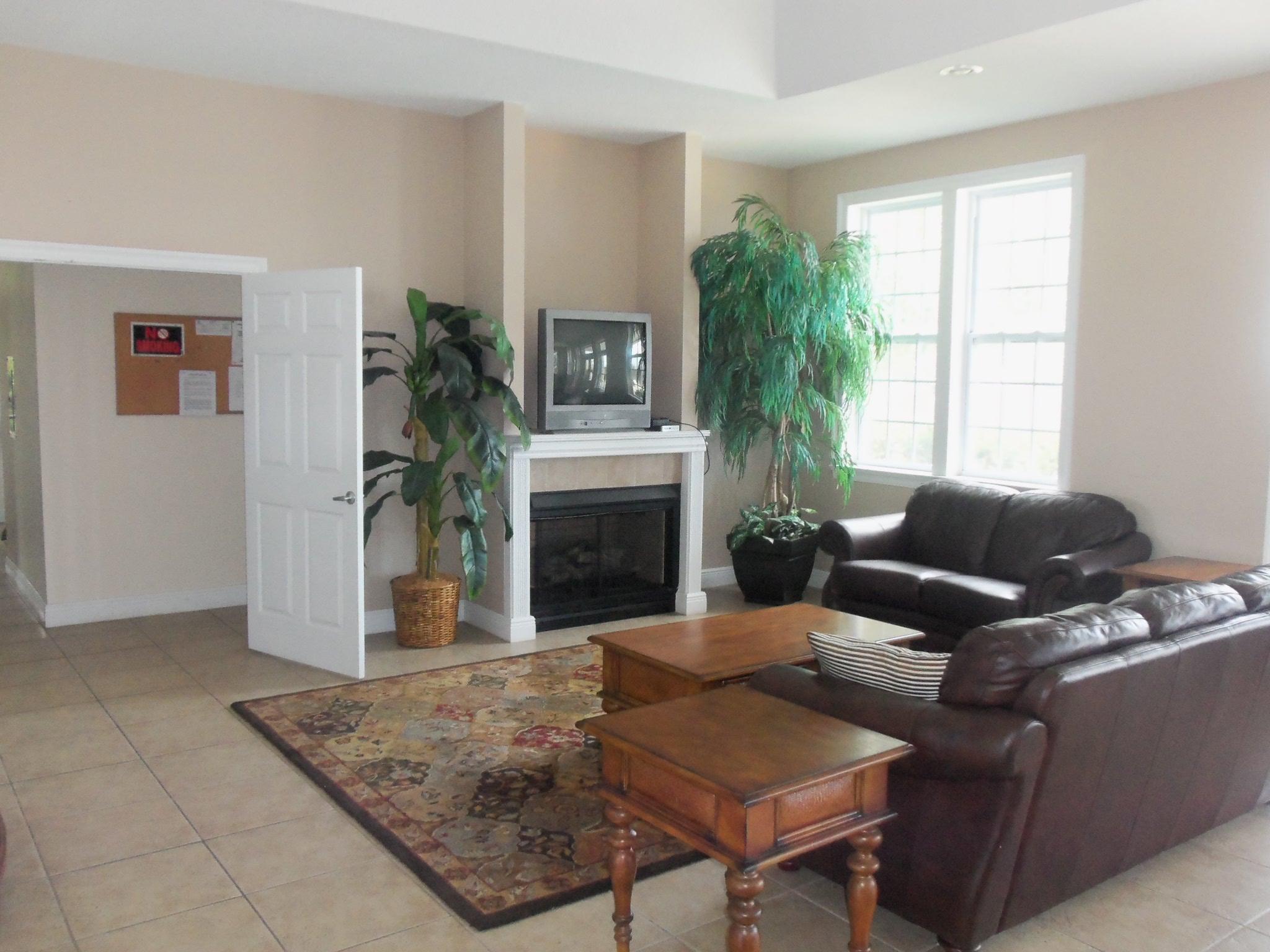 HERITAGE PARK - Residential Lease