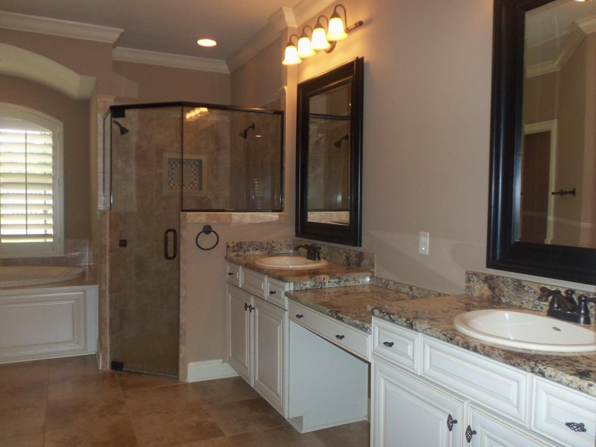 HERITAGE PARK - Residential Lease