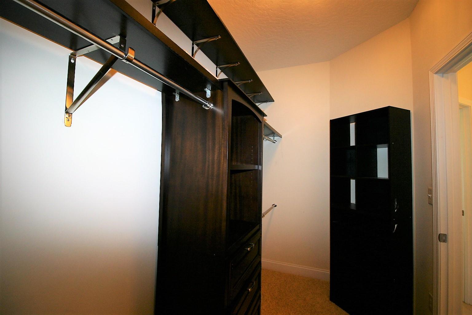 TRAILWOOD ESTATES - Residential Lease