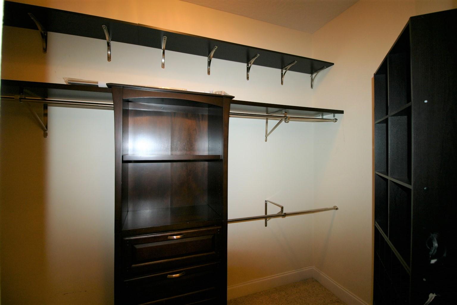 TRAILWOOD ESTATES - Residential Lease