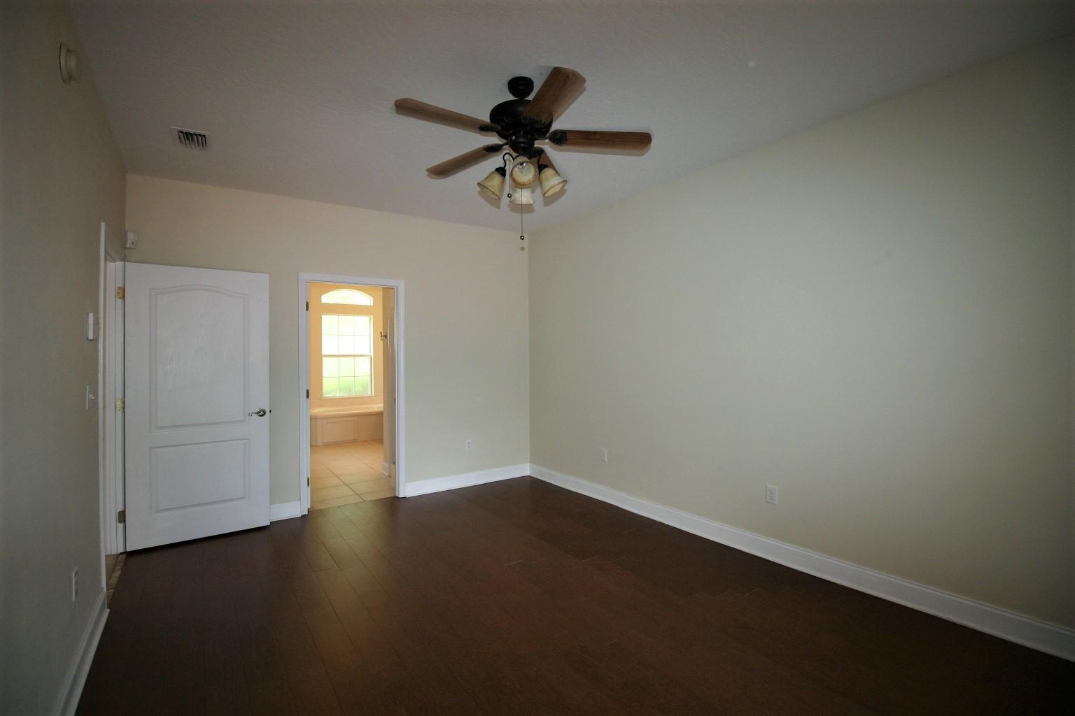 TRAILWOOD ESTATES - Residential Lease