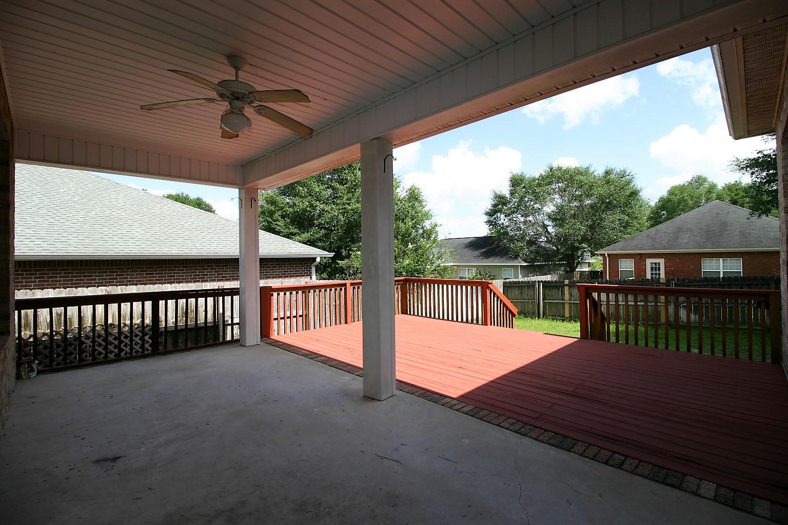 TRAILWOOD ESTATES - Residential Lease