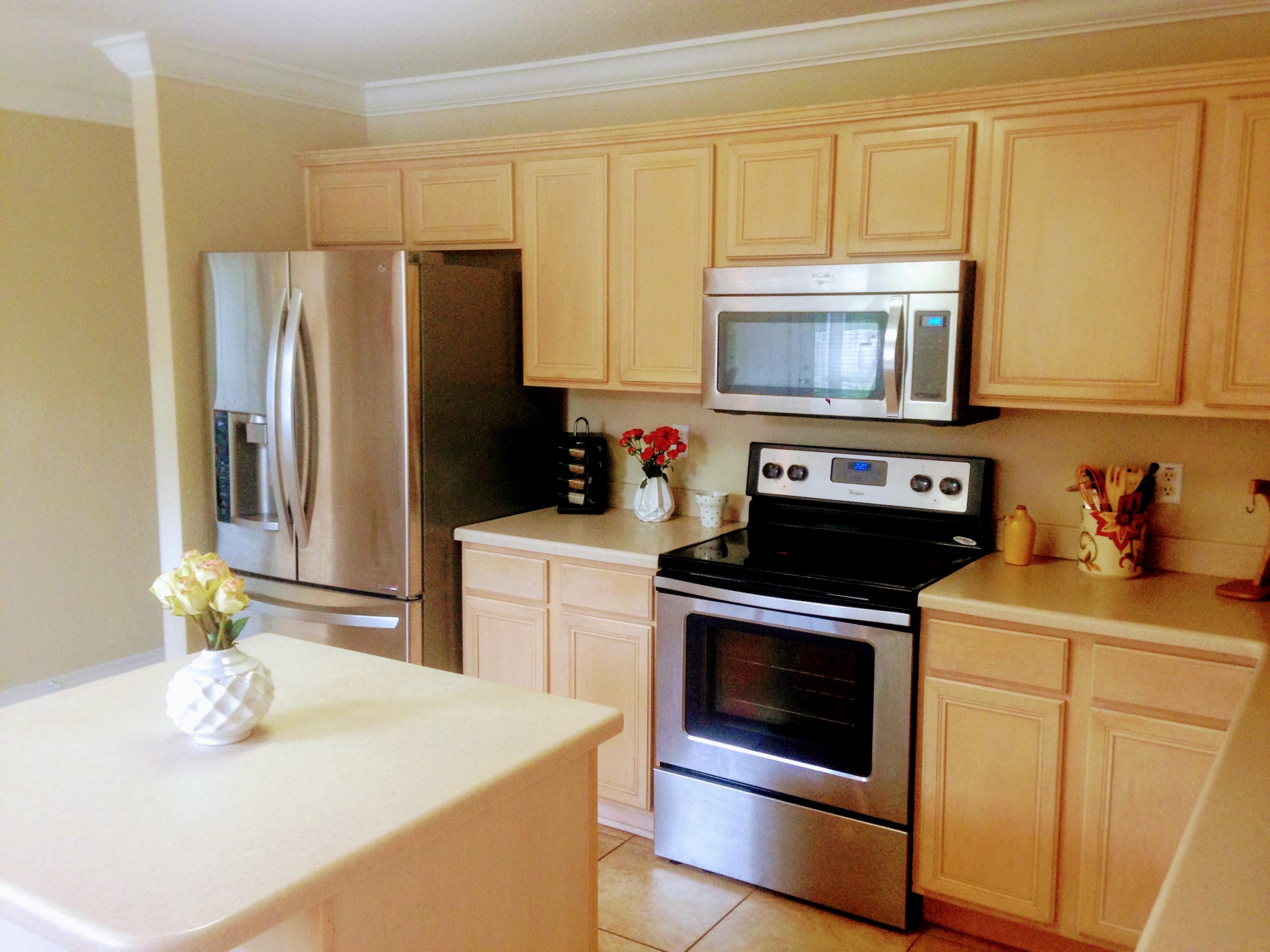 EMERALD LAKES PH 1 - Residential Lease