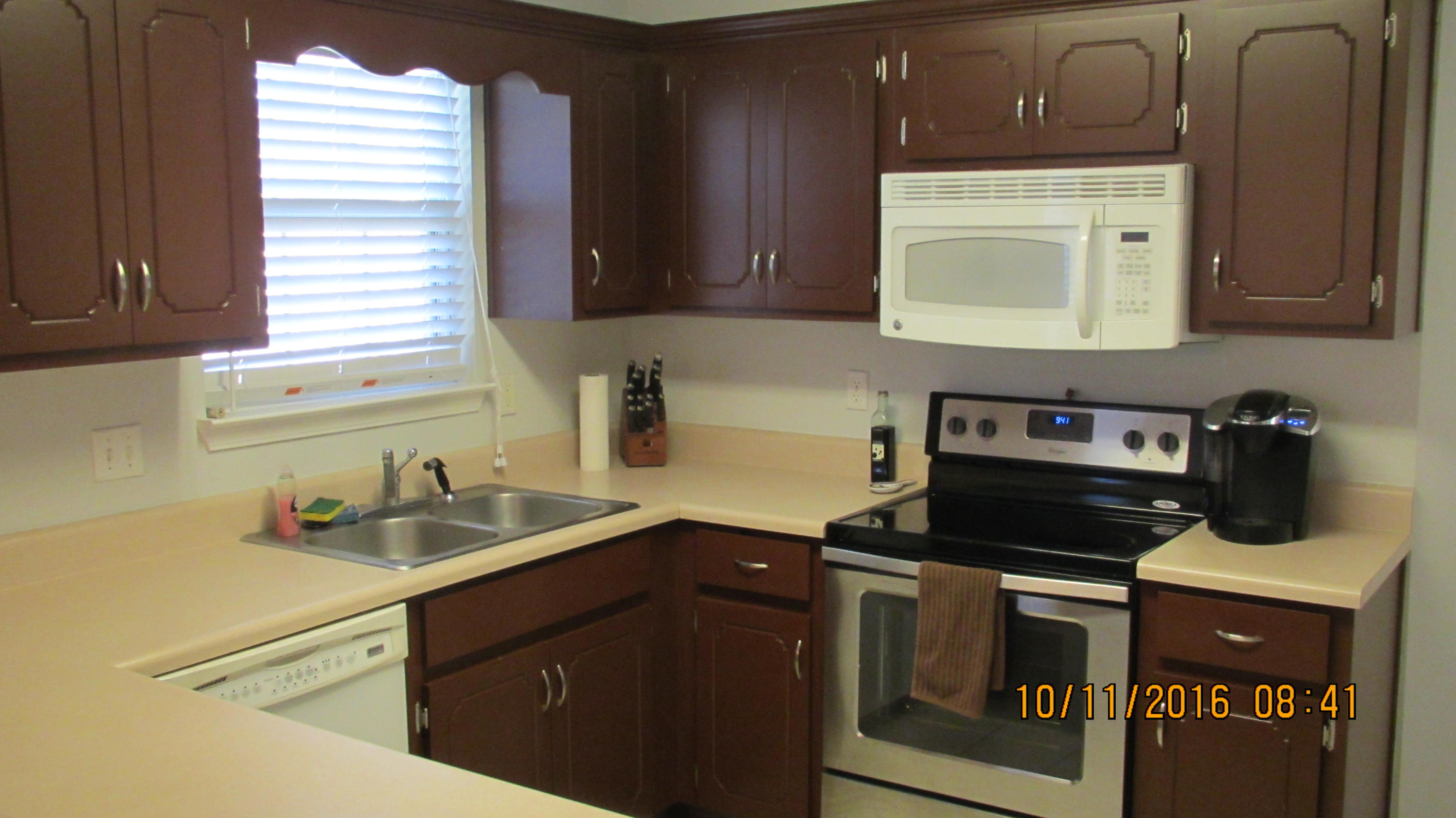 PARKWOOD ESTATES PH 7 - Residential Lease