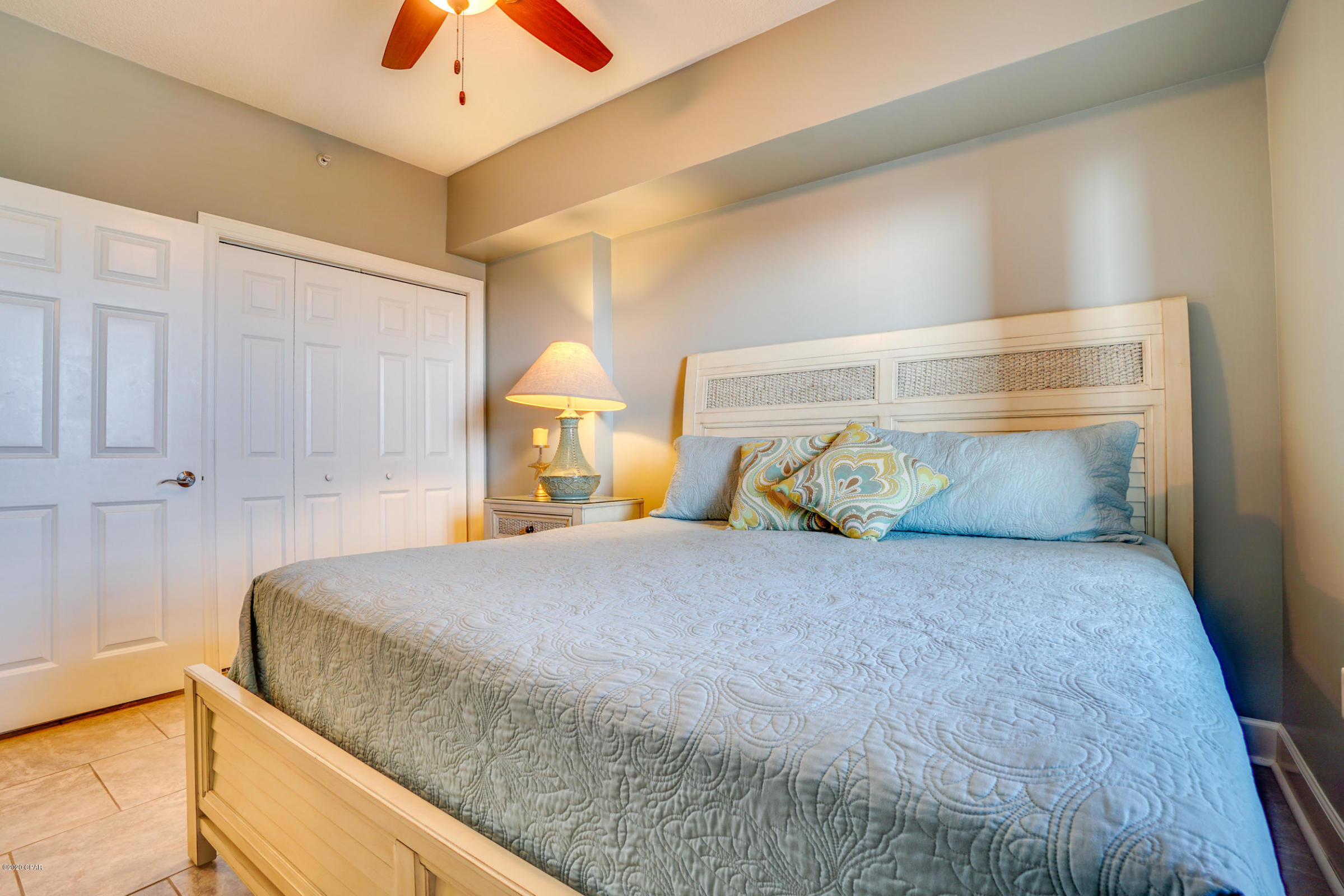 SUNRISE BEACH - Residential