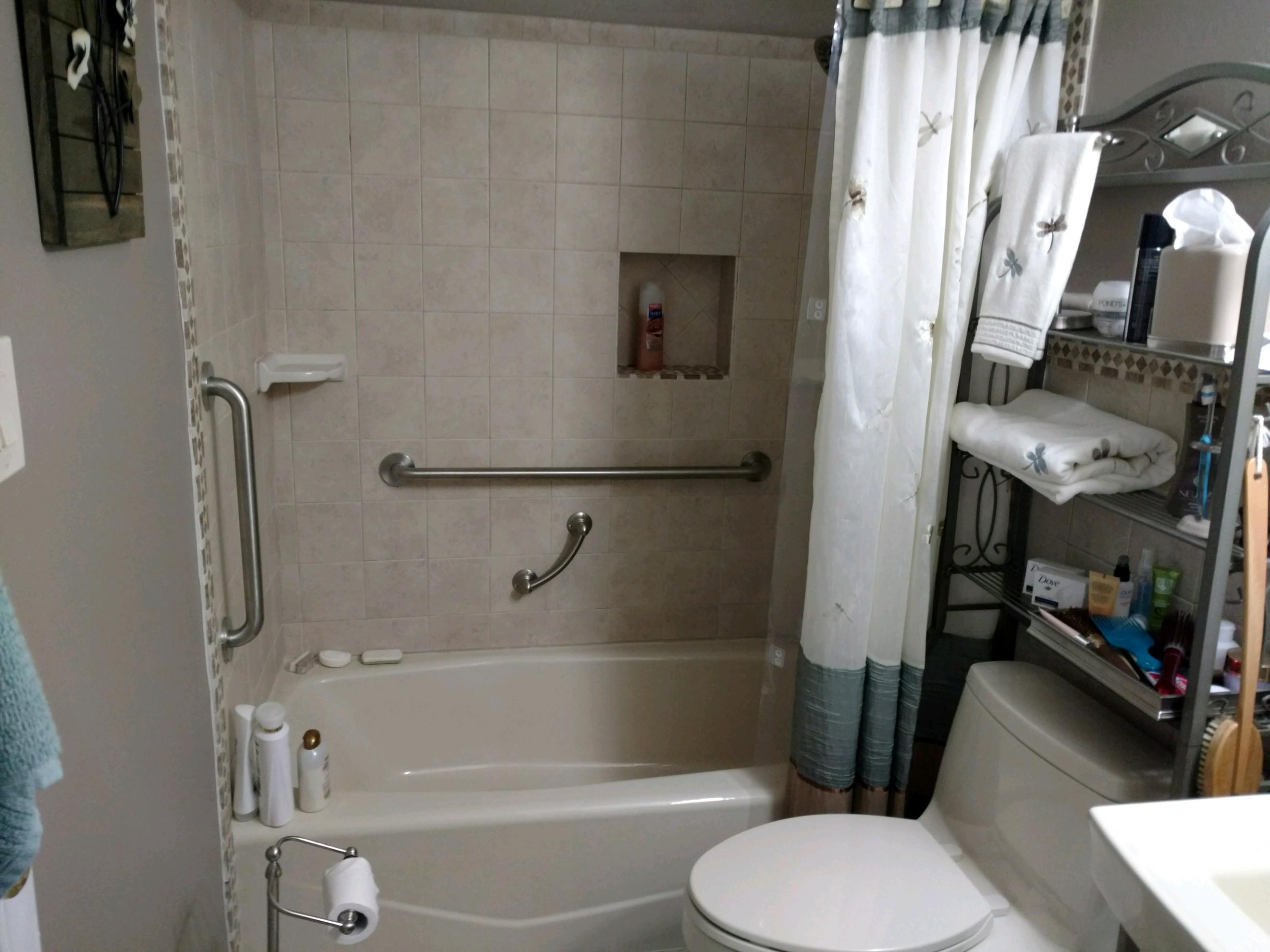 FINISTERRA CONDO - Residential
