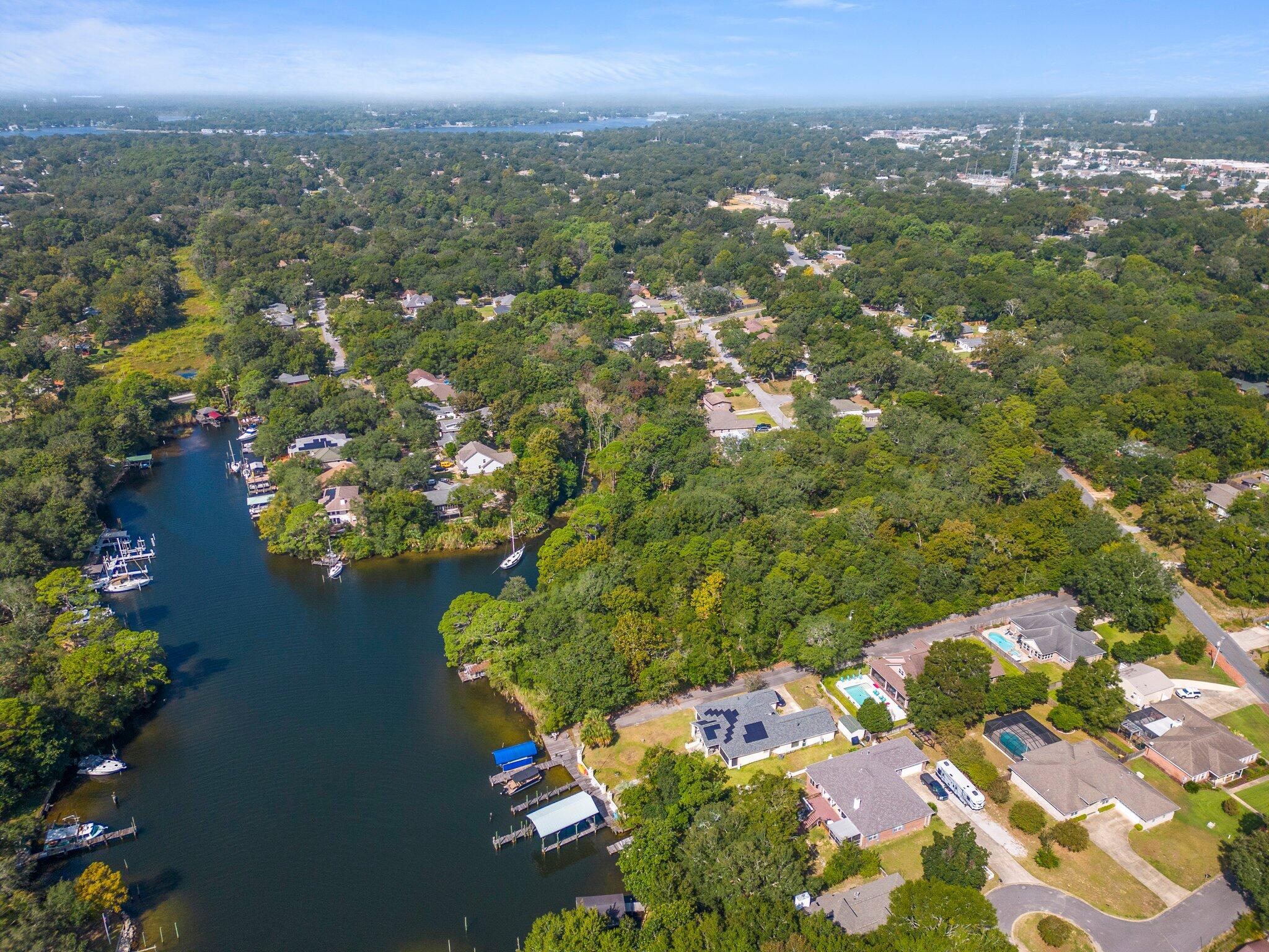 Niceville - Land