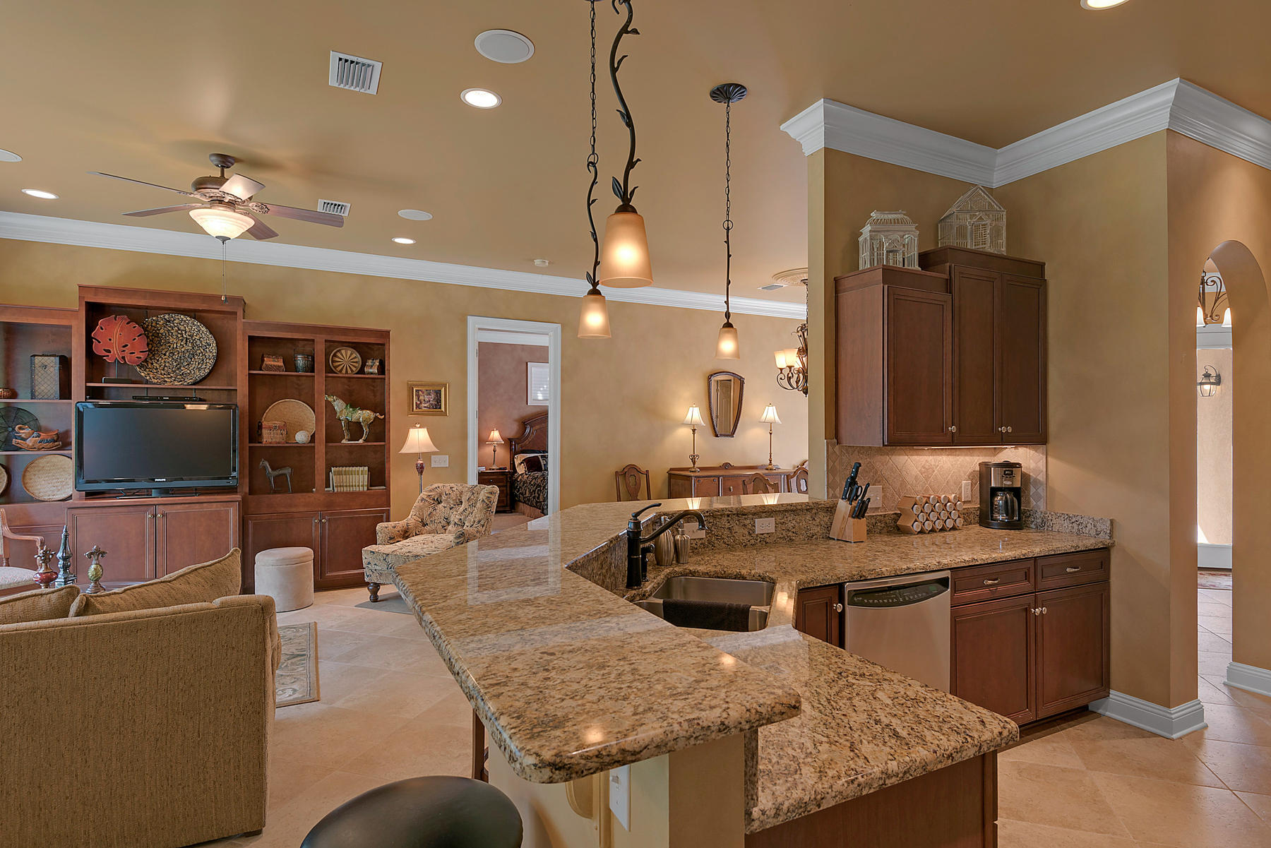 REGATTA BAY GOLF VILLAS - Residential