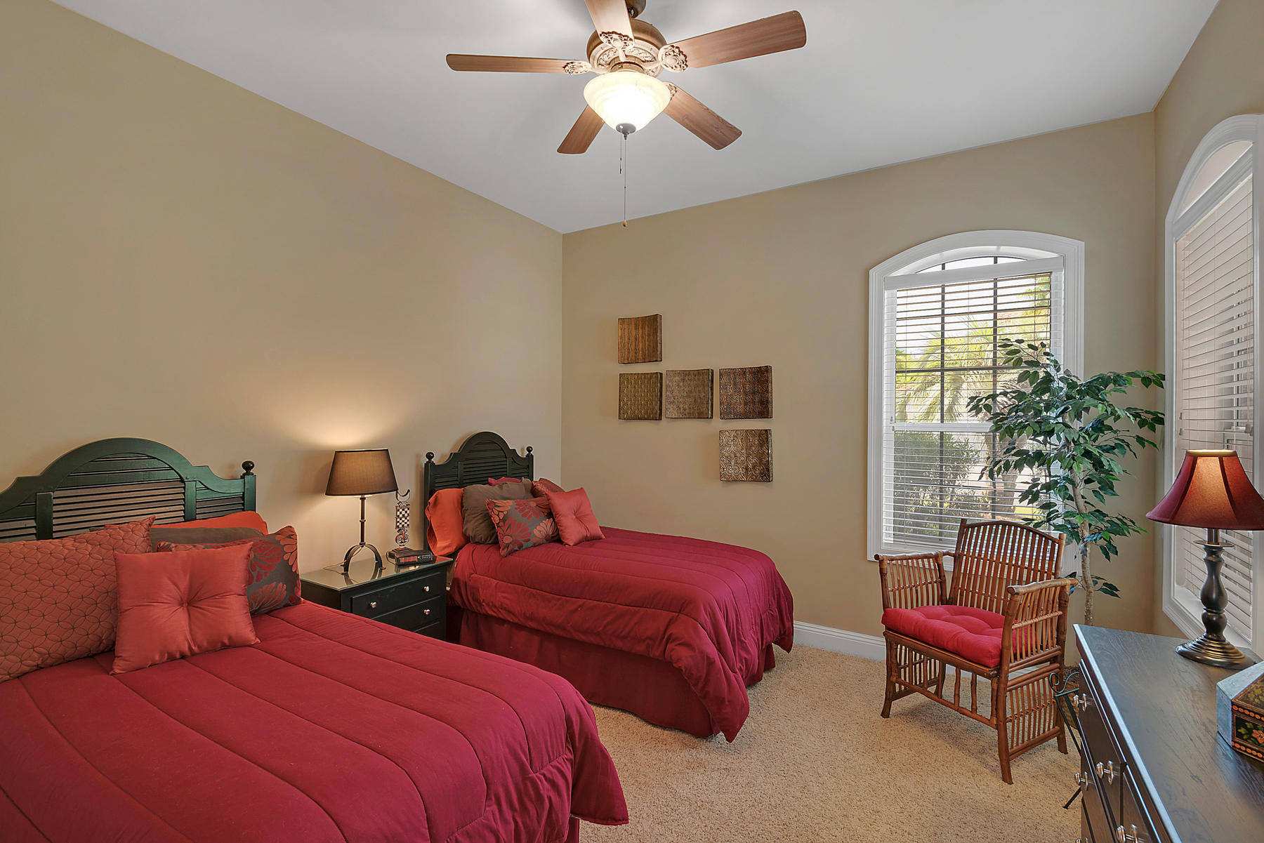 REGATTA BAY GOLF VILLAS - Residential
