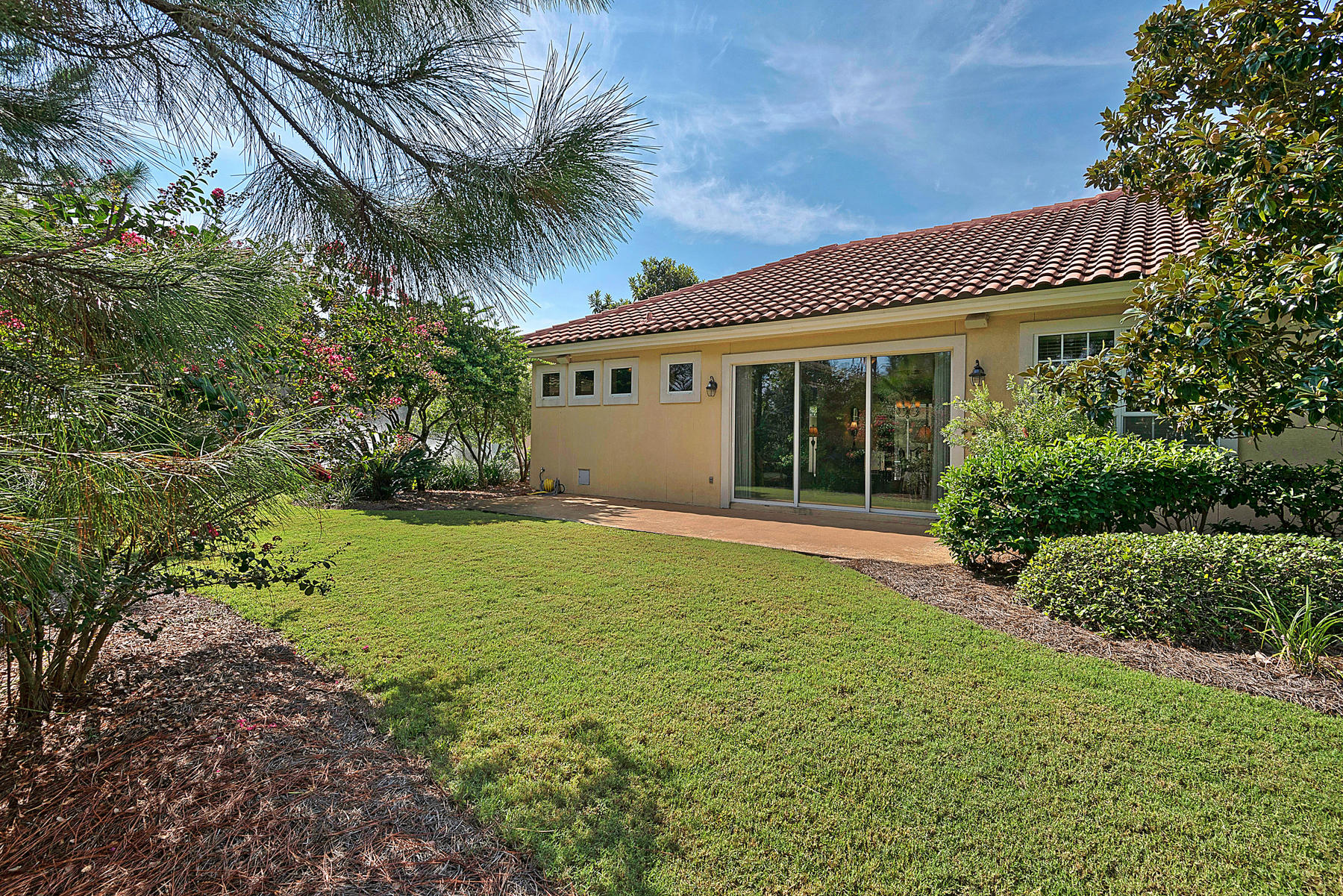 REGATTA BAY GOLF VILLAS - Residential